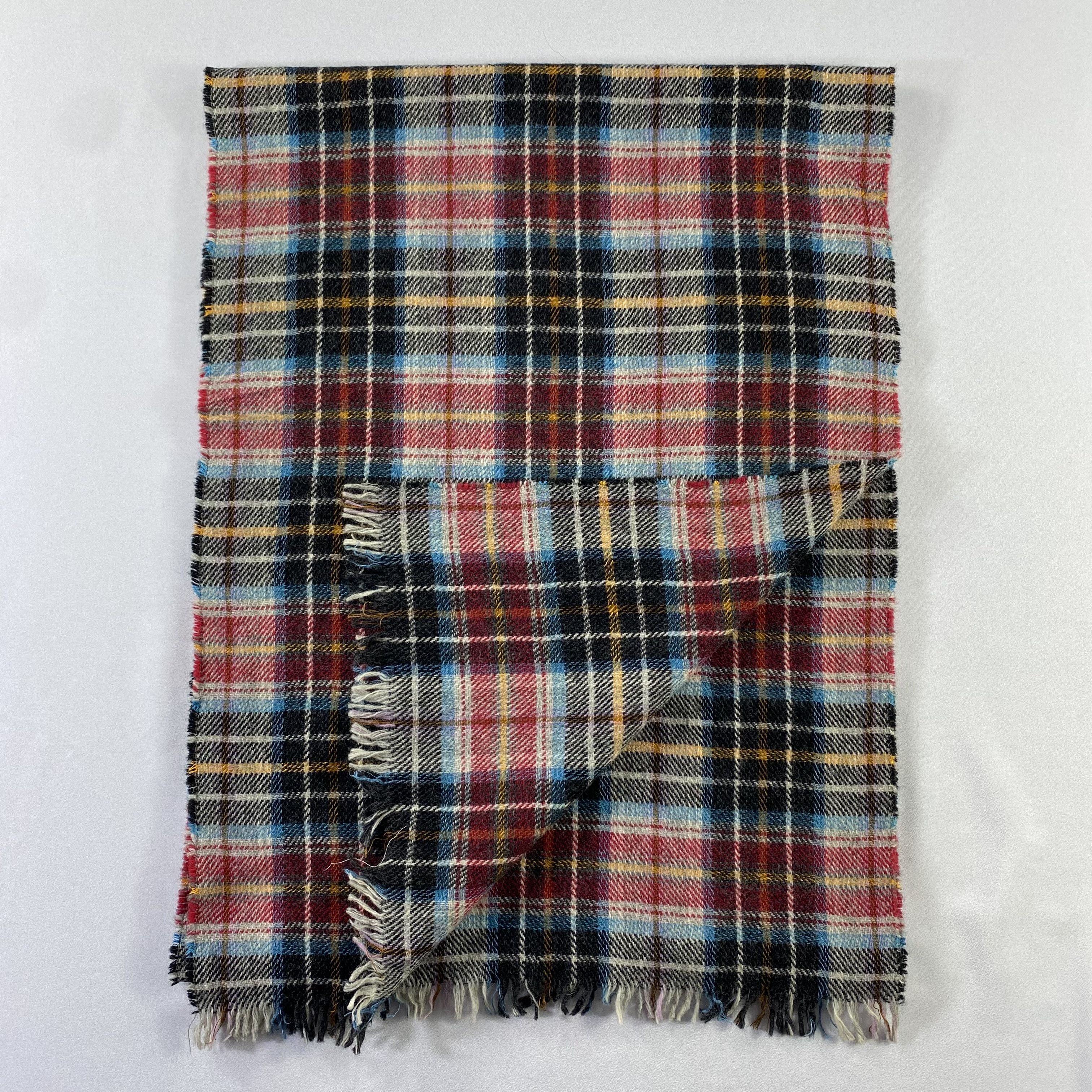 agnes b. Agnes B. Scarf Plaid Neck Wrap Wool Muffler Size ONE SIZE - 4 Thumbnail
