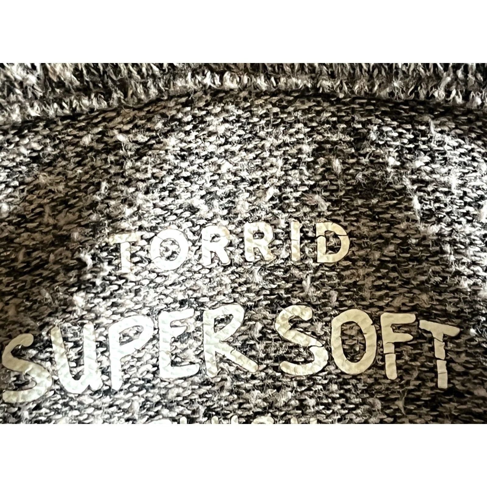 Torrid Torrid Hoodie Pullover V-Neck Womens Size 0 Relaxed All Seasons Multicolor Knit Plush Size XS / US 0-2 / IT 36-38 - 6 Thumbnail