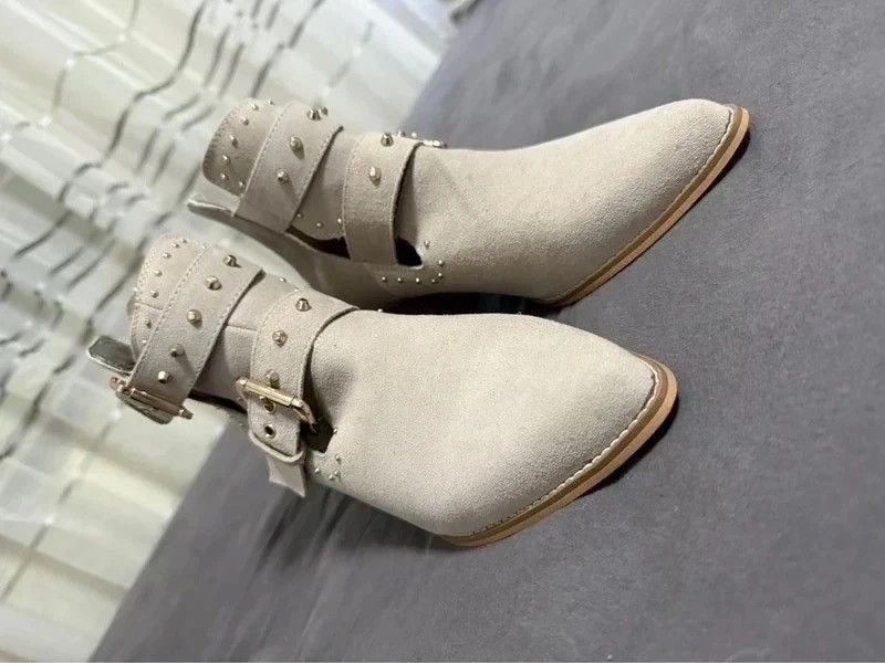 Other Lascana Studded Ankle Boots Beige Size EU 39 (US 8) - New Size US 8 / IT 38 - 1 Thumbnail