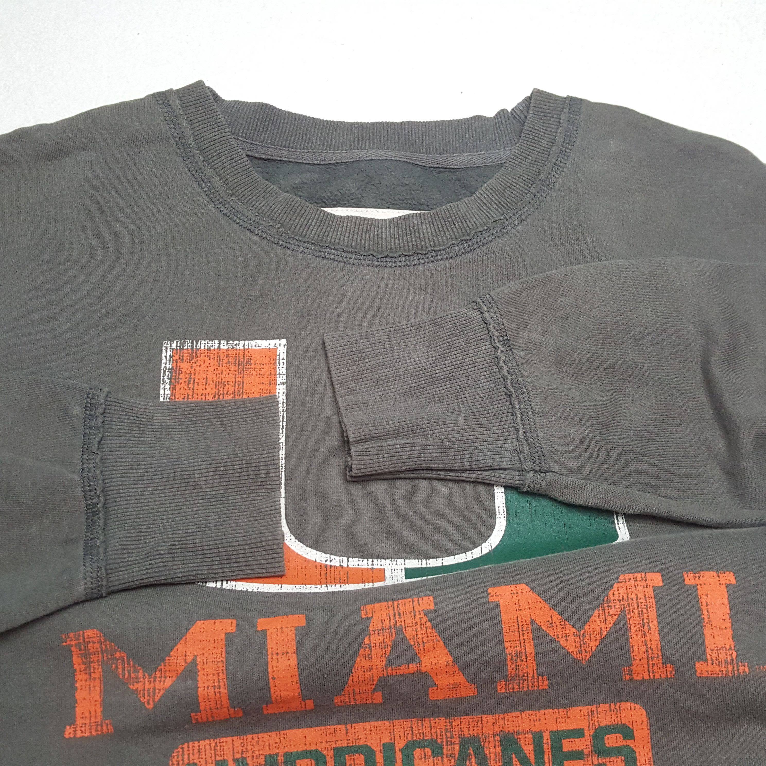 NFL × Vintage Vintage MIAMI HURRICANES NFL American Football Sweatshirts Size US M / EU 48-50 / 2 - 7 Thumbnail