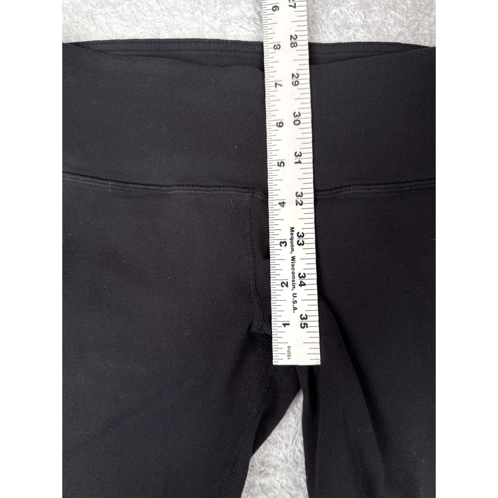 Lululemon Lululemon Pants Womens 6 Black Wunder Under Crop Yoga Luon Fabric Cropped Pockets Straight Leg 21 in Inseam Regular Size Type Activewear Womens Size 28" / US 6 / IT 42 - 7 Thumbnail