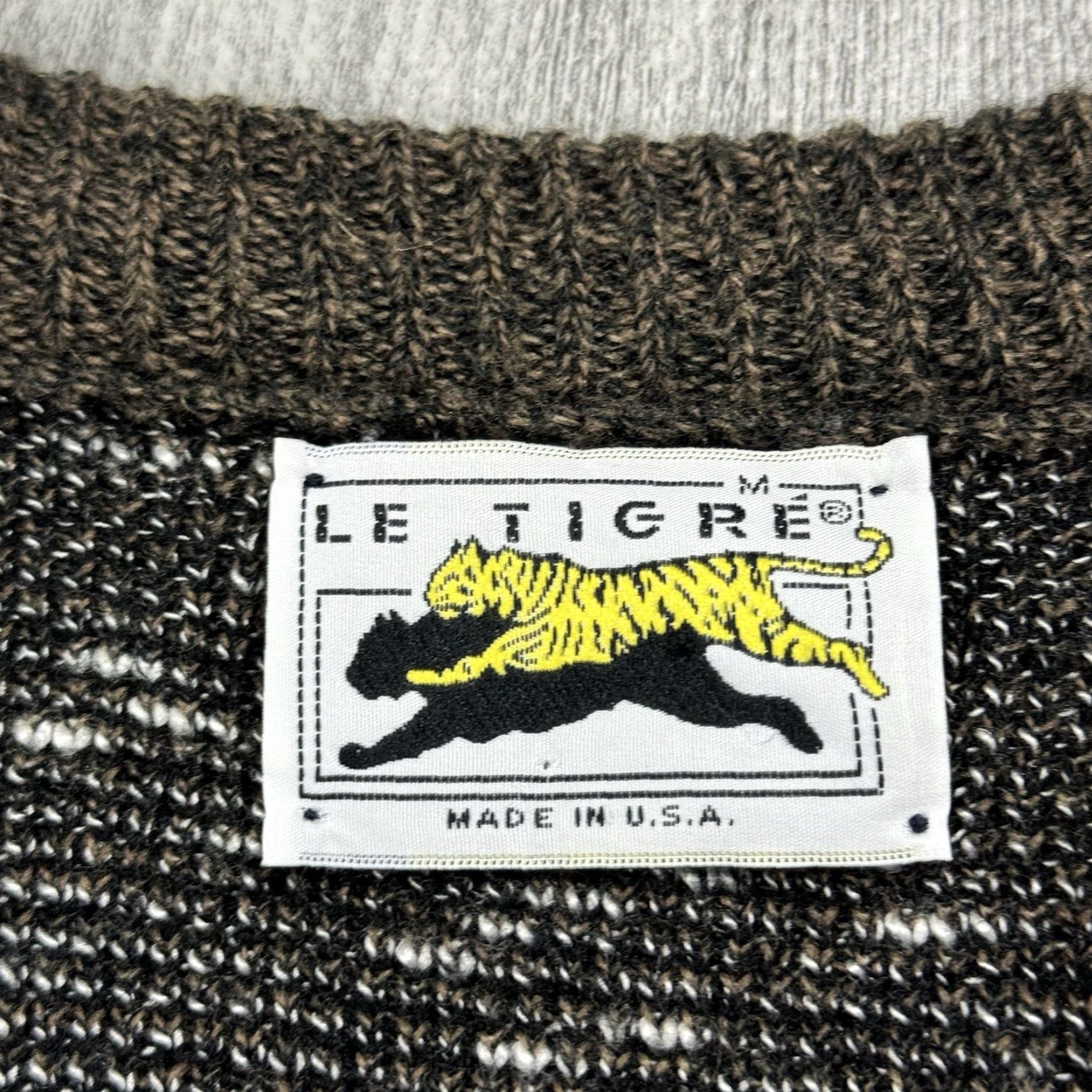 Coogi VINTAGE Le Tigre Grandpa Cardigan V-Neck Adult Medium Black Animal Print USA Made Mens Size US M / EU 48-50 / 2 - 3 Thumbnail