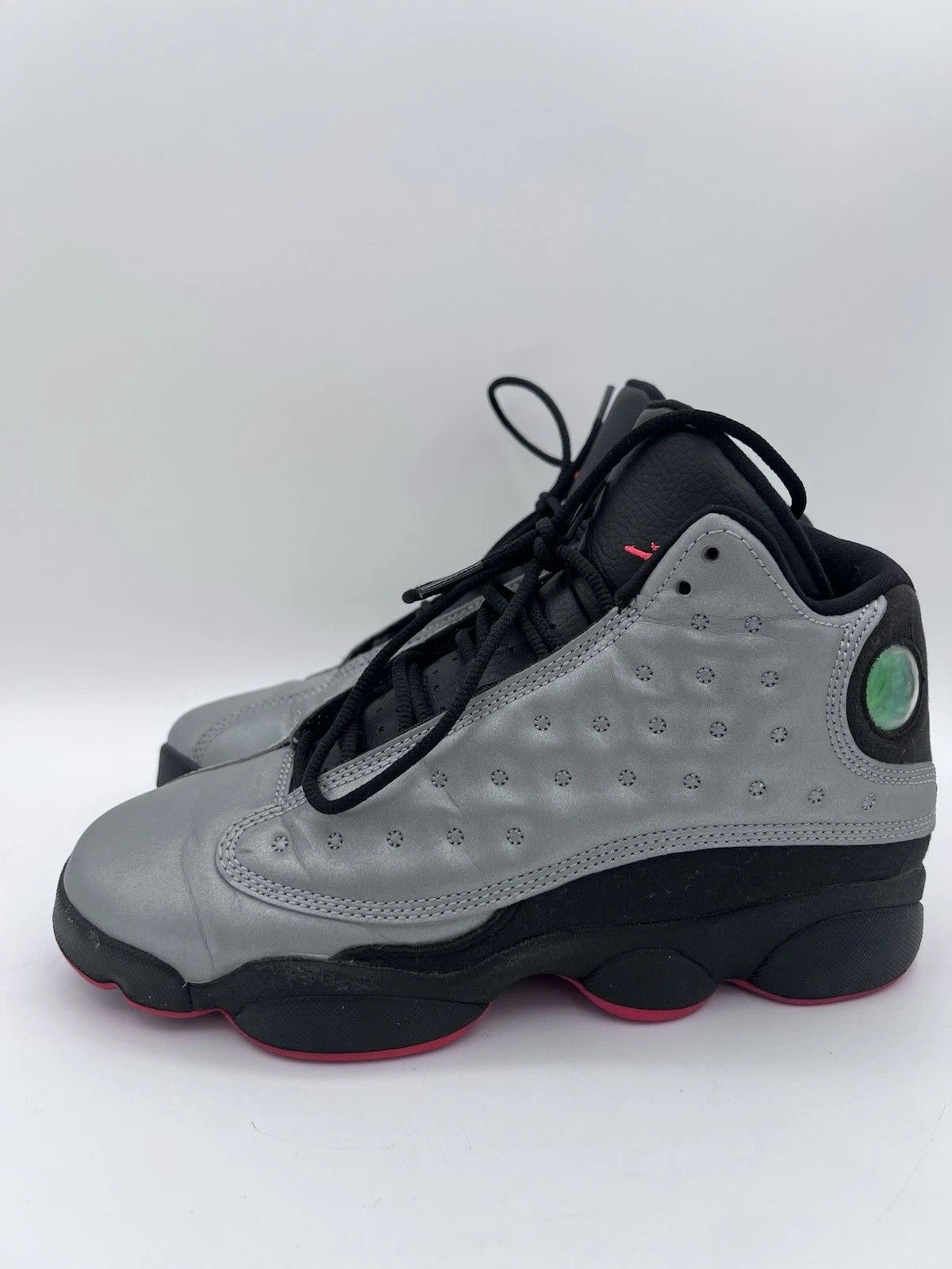 Jordan Brand Jordan Retro XIII 13 PRM Infrared 3m 696299-023 Sz 6y XI IX Size US 6 / EU 39 - 2 Thumbnail