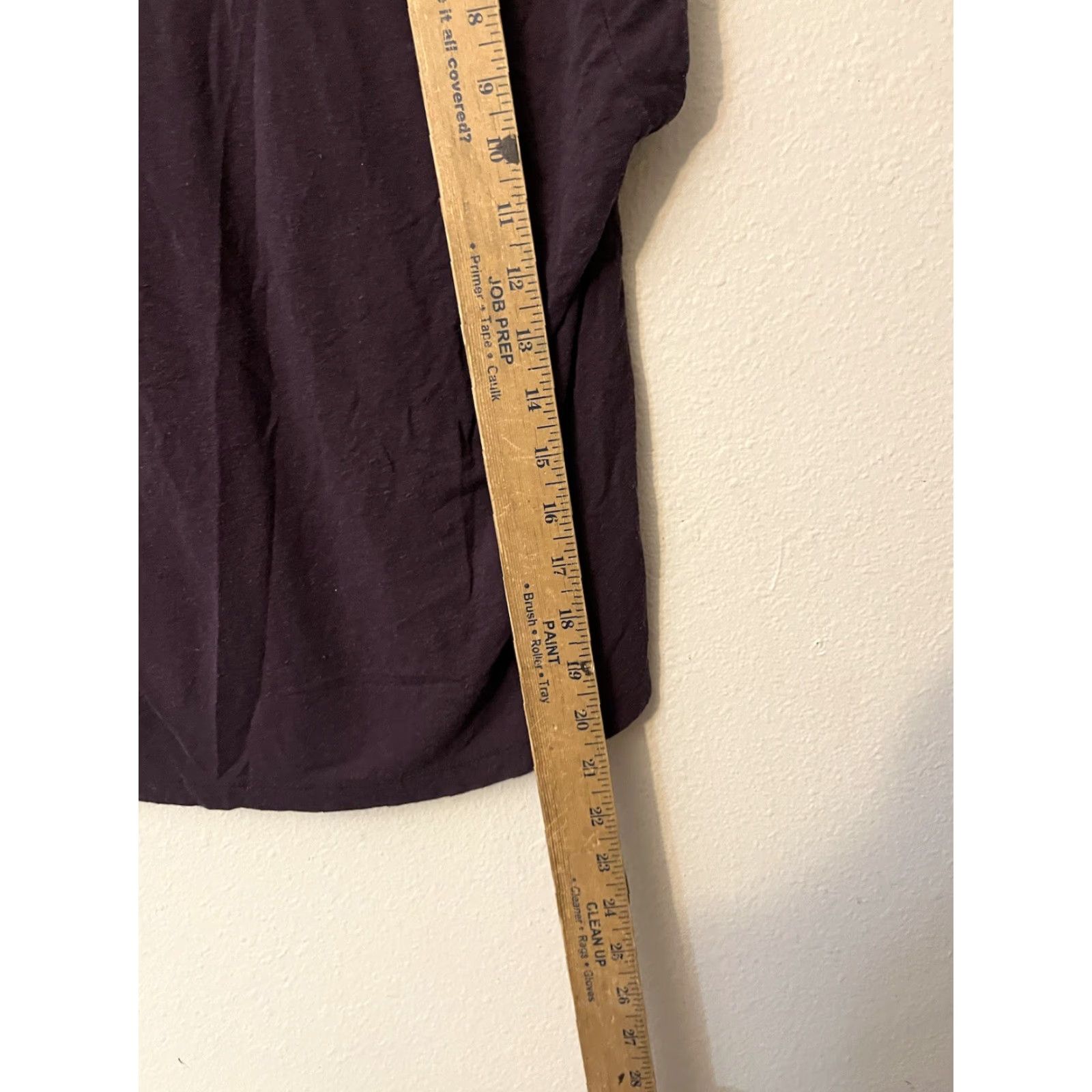 Express Express T-Shirt Women XS V-Neck Maroon Solid Cotton, Modal Short Sleeve Pullover Tee, Casual Basic Shirt, Classic style (Mens/Womens) Size XS / US 0-2 / IT 36-38 - 5 Thumbnail