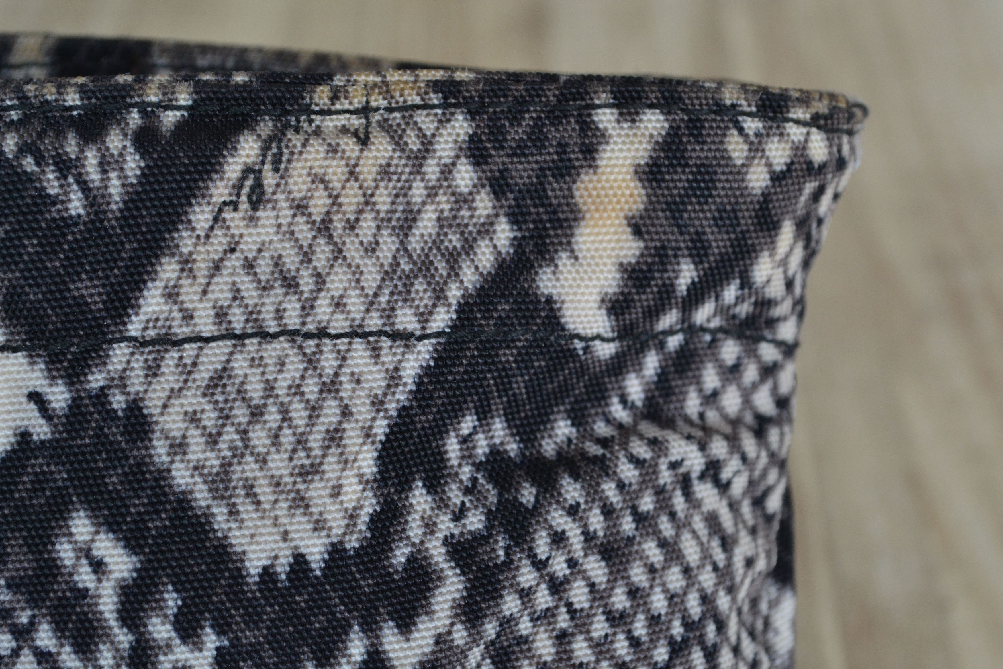Gucci GUCCI Pouch Bag Clutch Cosmetic Zip Mini Print Snake Size ONE SIZE - 6 Thumbnail