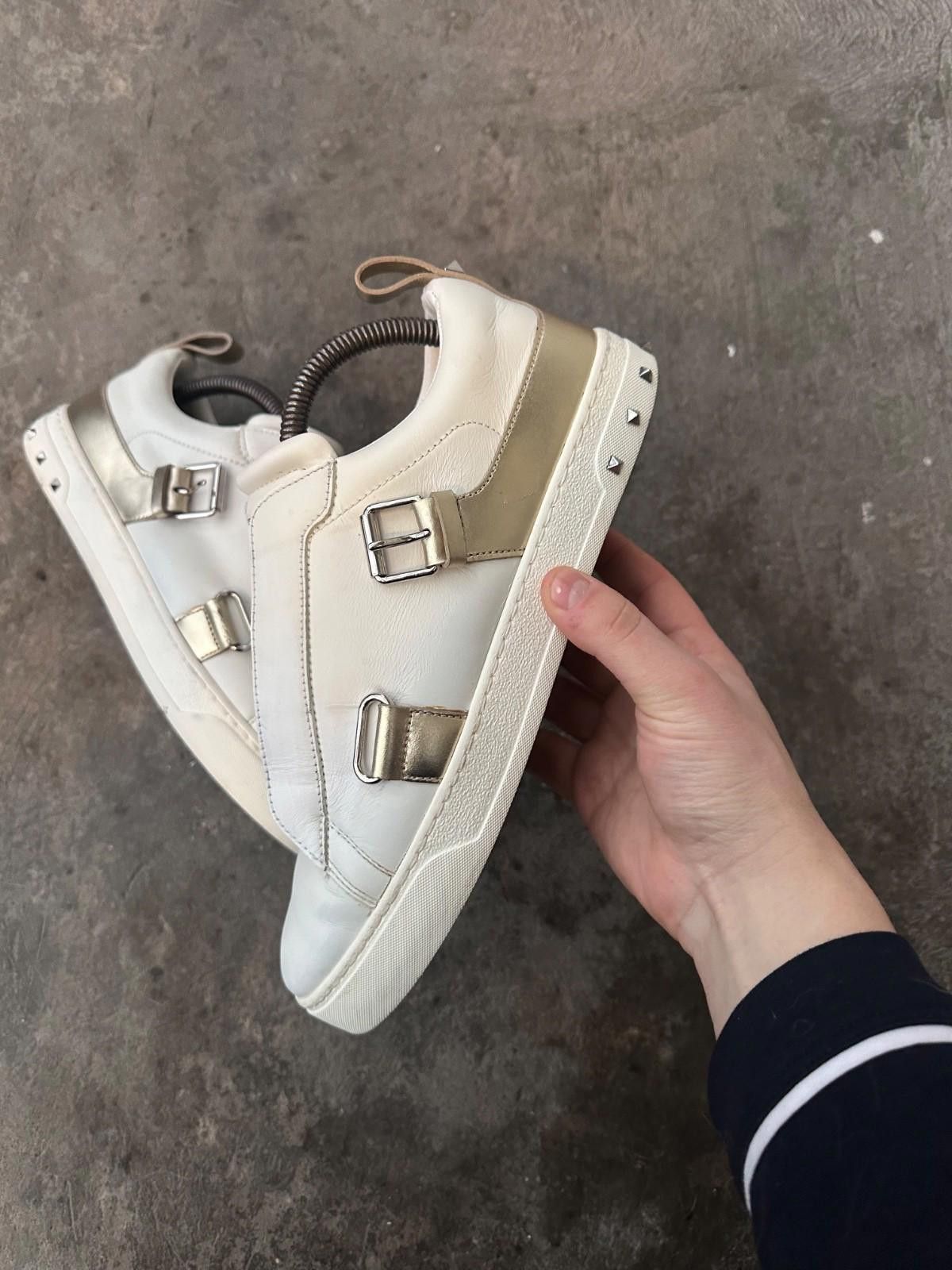 Valentino Valentino Garavani White Leather Gold Buckle Trainers 38.5 Size US 5.5 / IT 35.5 - 2 Thumbnail