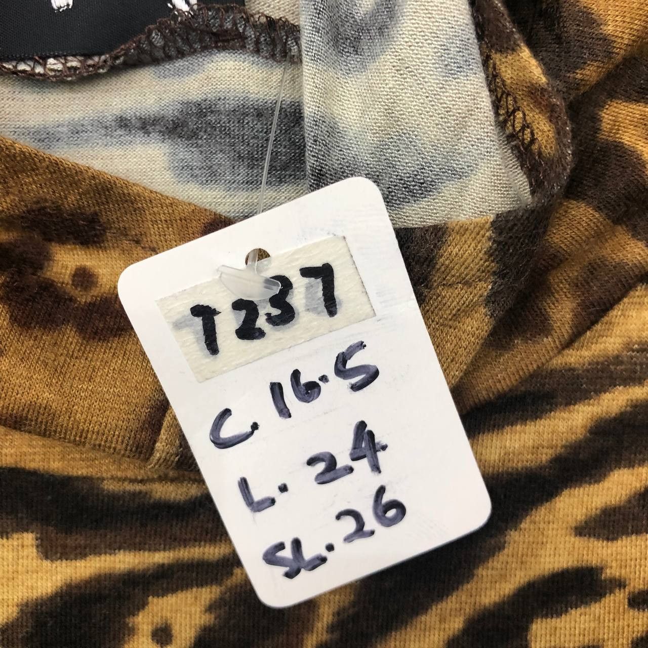 agnes b. T237 AGNES B MADE IN FRANCE LEOPARD HOODIES Size S / US 4 / IT 40 - 8 Thumbnail