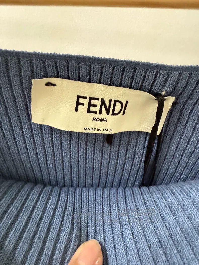 Fendi Fendi Square Neck Slim Knit Top Size XS / US 0-2 / IT 36-38 - 3 Thumbnail