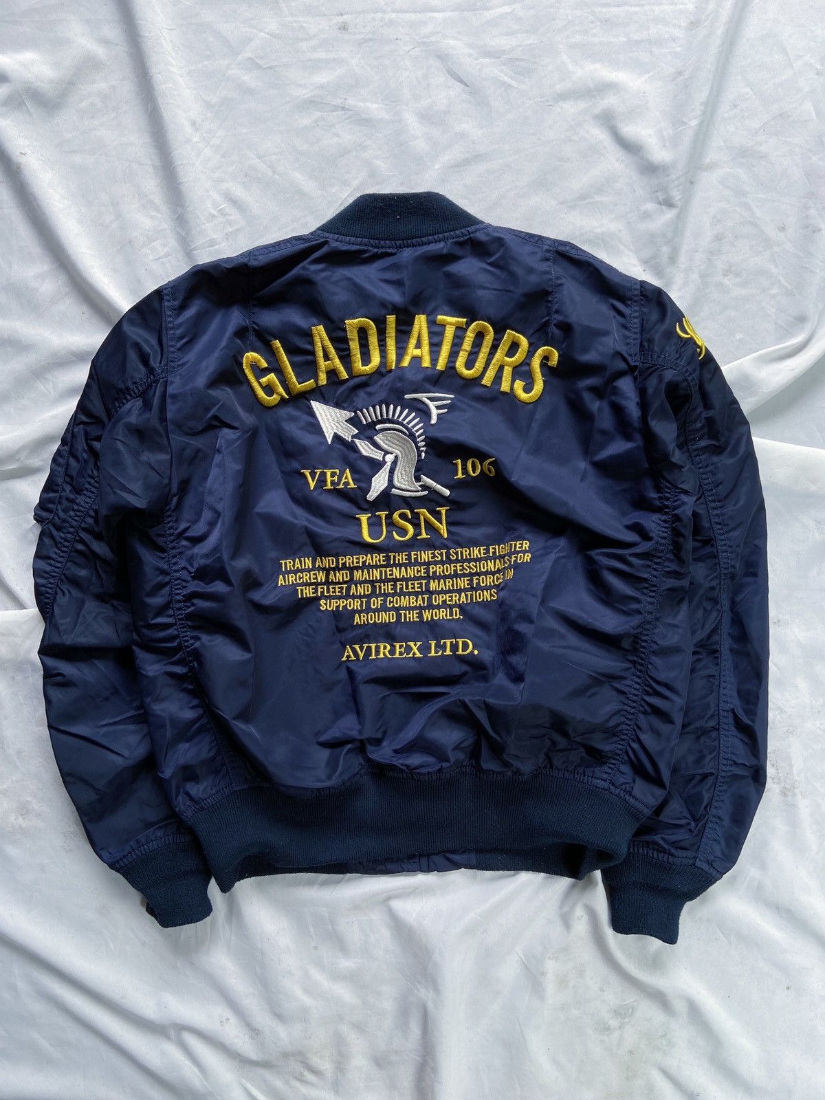 Avirex VINTAGE AVIREX GLADIATORS VFA 106 USN FLIGHT BOMBERS Size US S / EU 44-46 / 1 - 2 Thumbnail