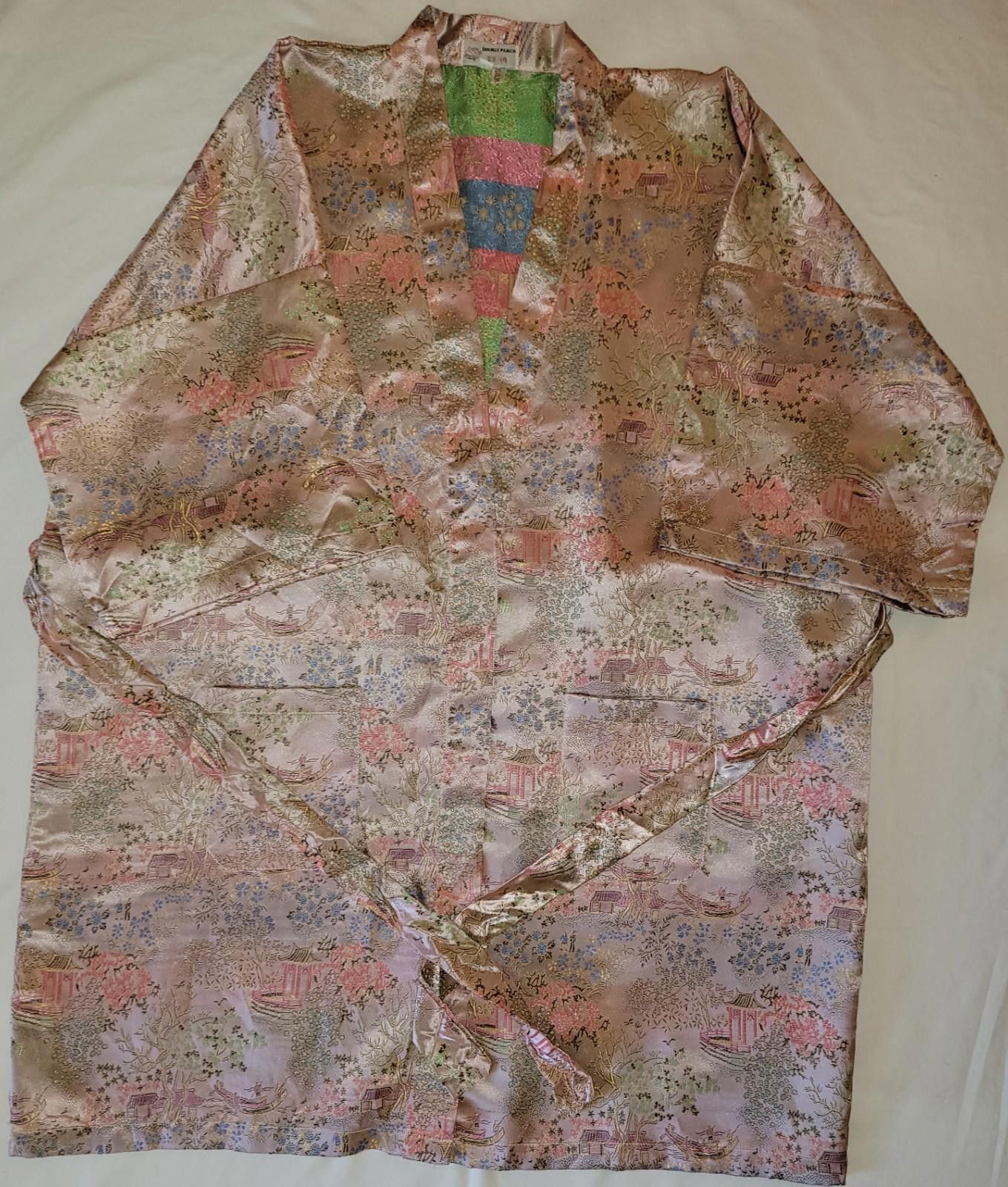 Designer Double Peach size small pink embroidered robe 100% silk Size ONE SIZE - 2 Thumbnail