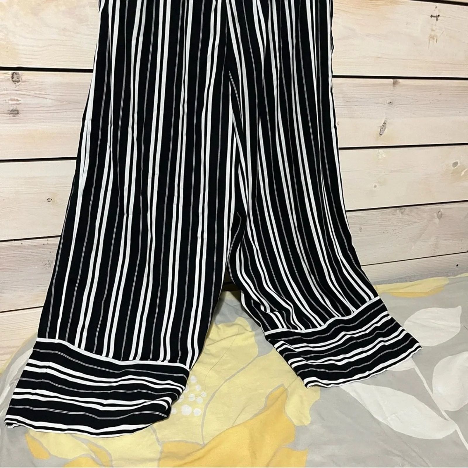 Anthropologie NEW! Everly Black White Striped Sleeveless Wide Leg Jumpsuit Size 30" / US 8 / IT 44 - 6 Thumbnail