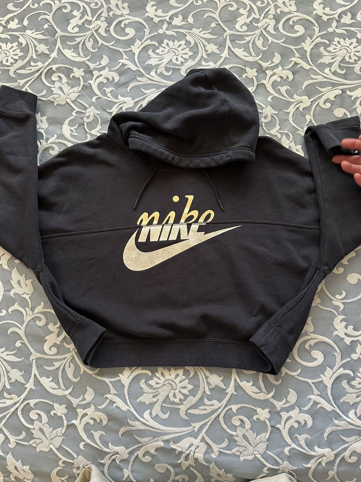Nike Nike Cropped Hoodie Size M / US 6-8 / IT 42-44 - 1 Thumbnail