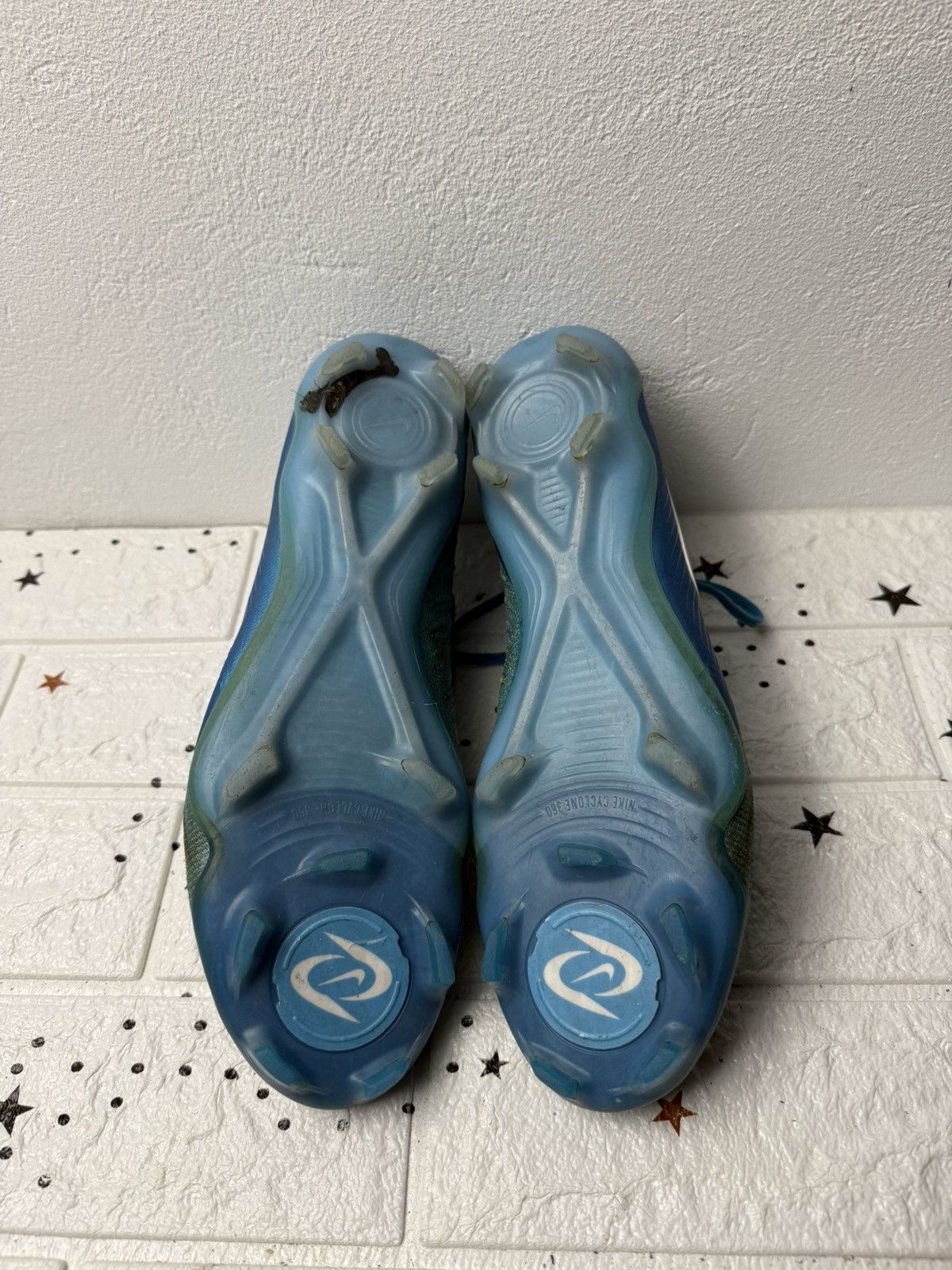 Nike NIKE PHANTOM GX 2 ELITE FG US9 UK8 EUR42.5 FJ2559-400 CLEATS Size US 9 / EU 42 - 9 Thumbnail
