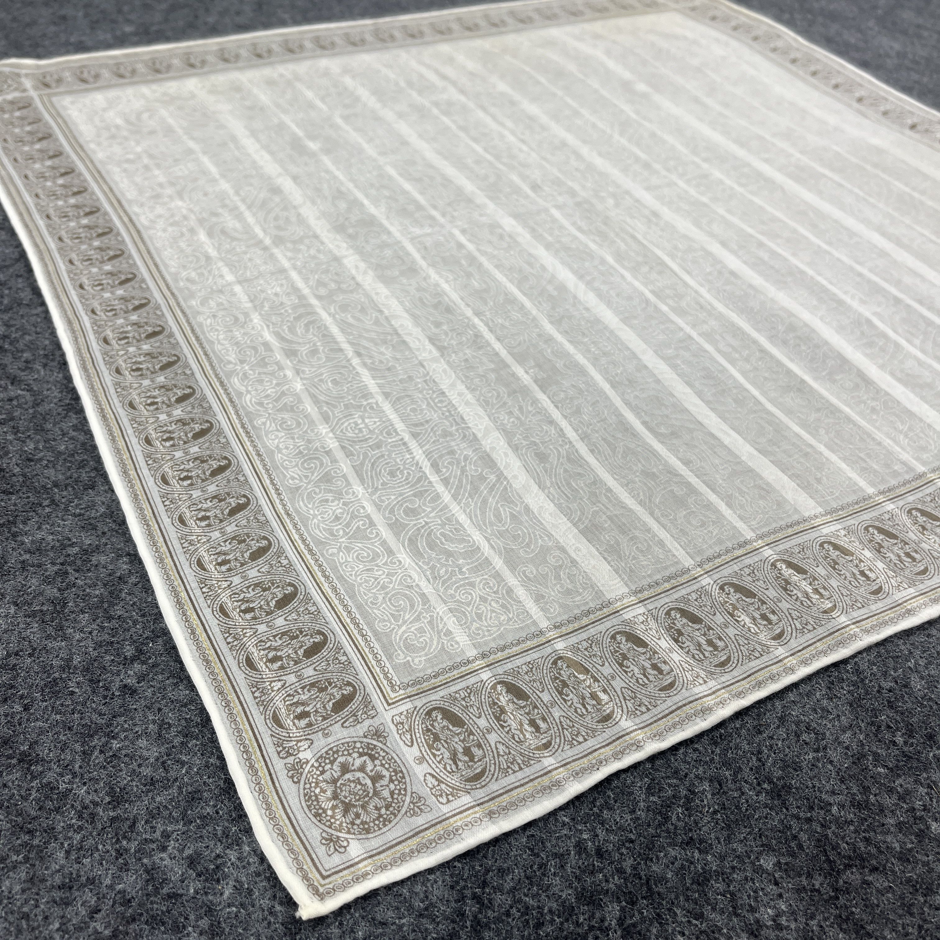 Vintage Christian Dior Handkerchief / Bandana / Neckerchief B463 Size ONE SIZE - 8 Thumbnail