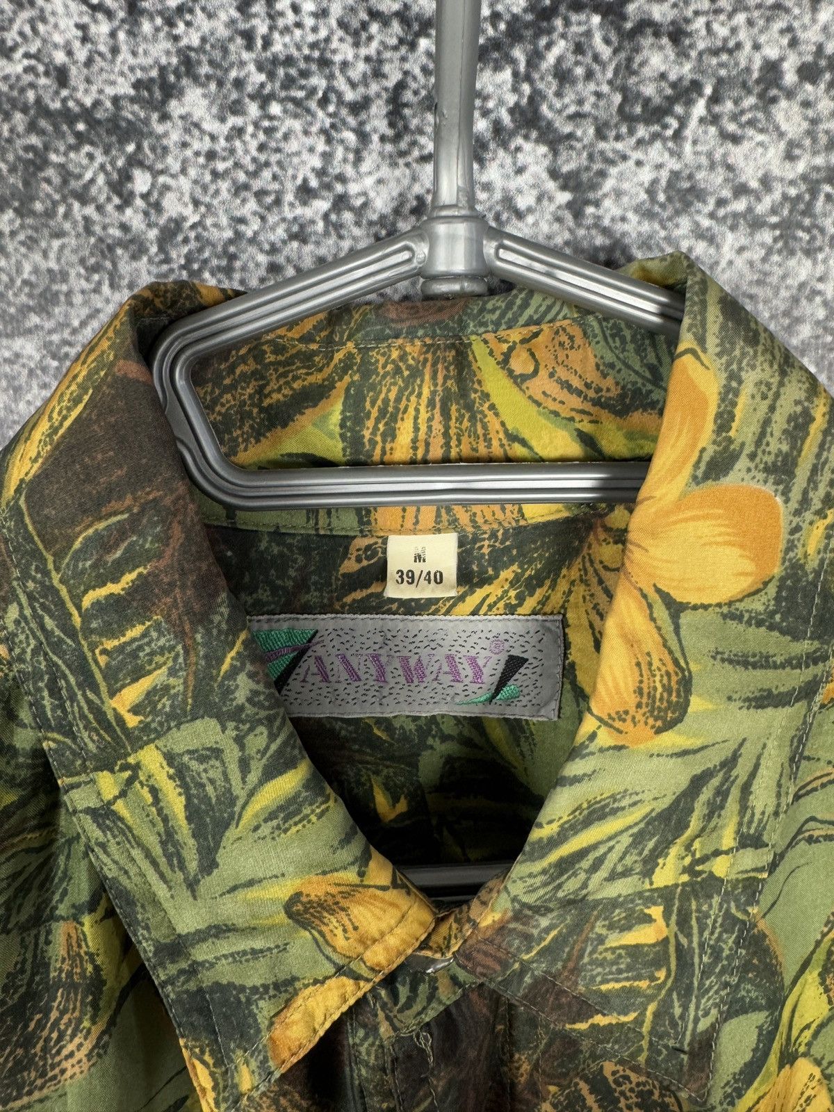 Vintage Anyway Silk Hawaiian Shirt Floral Tropical Short Sleeve Sz M Size US M / EU 48-50 / 2 - 6 Thumbnail