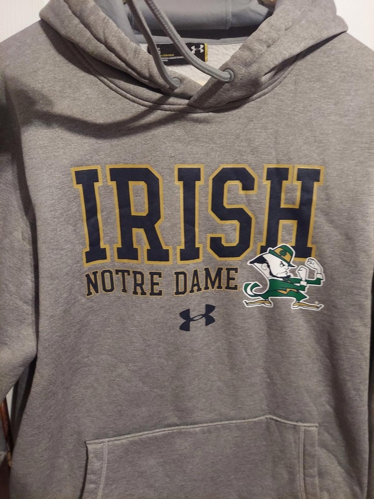 Under Armour NOTRE DAME FIGHTING IRISH Men’s Large Under Armour ATHLETIC Size ONE SIZE - 4 Thumbnail
