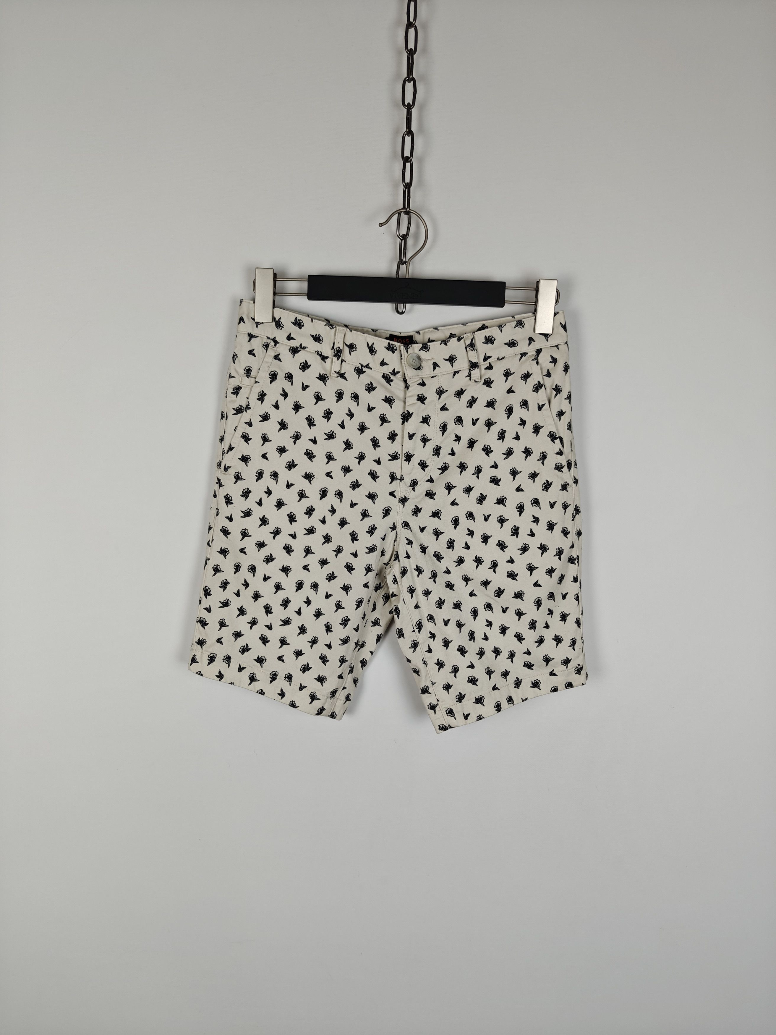 Hugo Boss Hugo Boss Chino Slim Shorts size 29 Size US 29 - 1 Thumbnail