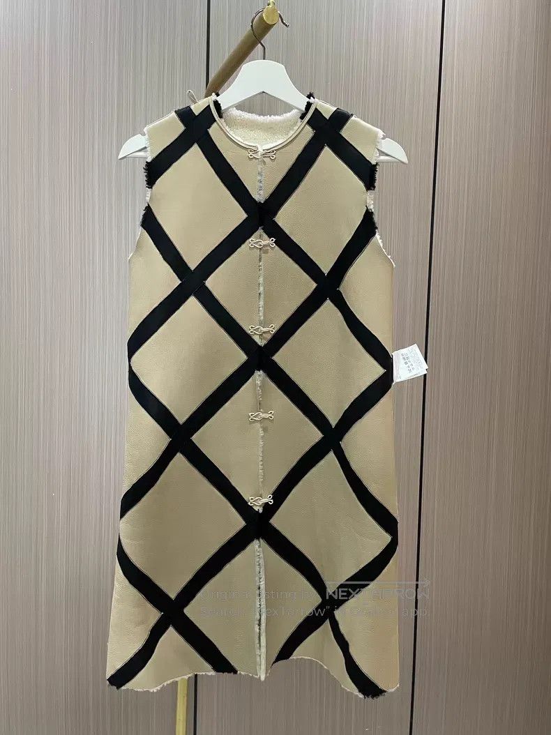 Valentino Valentino Sheepskin sundress Size XS / US 0-2 / IT 36-38 - 1 Thumbnail
