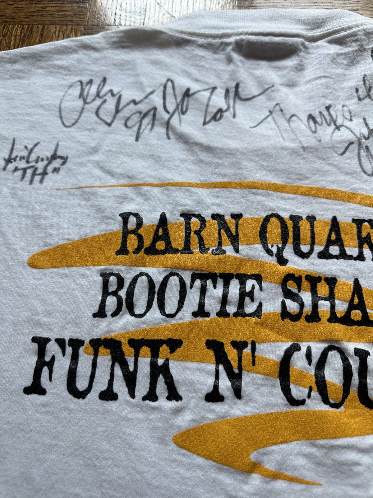 Band Tees Vintage 90s The Hollow Funk N' Country Autographed Band Tee Size US XL / EU 56 / 4 - 5 Thumbnail