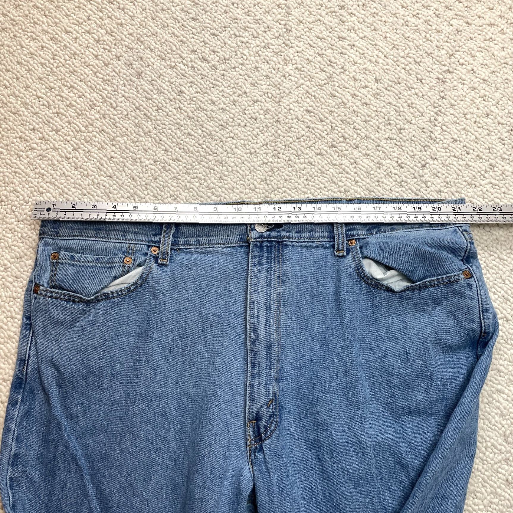 Levi's Levi's 550 Jeans Mens 42x30 Blue Denim Medium Wash Relaxed Straight Levi's 550 Jeans Mens 42x30 Blue Denim Medium Wash Relaxed Straight Fit Size US 42 / EU 58 - 5 Thumbnail