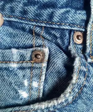 Levi's Vintage Levi's 517 Bootcut Jeans Faded Distressed Size US 37 - 9 Thumbnail