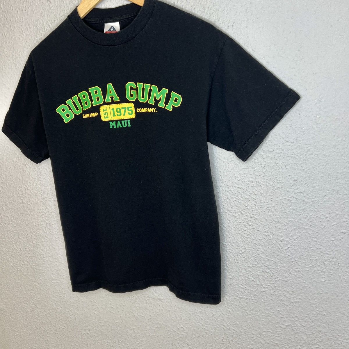Vintage VINTAGE 2006 BUBBA GUMP SHRIMP CO TSHIRT TEE Size US M / EU 48-50 / 2 - 3 Thumbnail