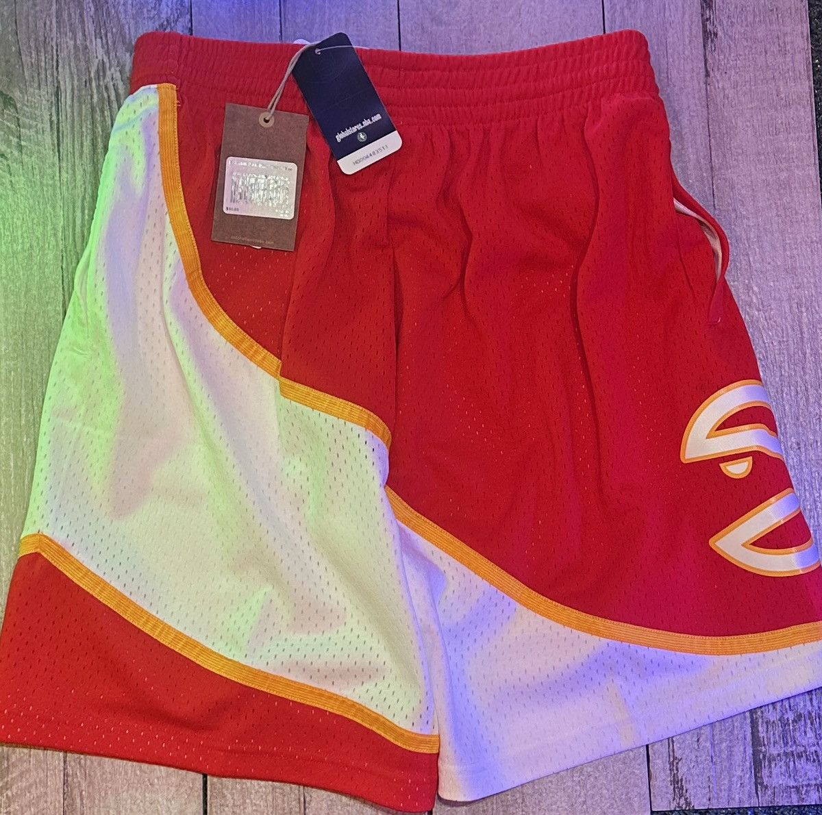 Mitchell & Ness Red 86 Atlanta Hawks Swingman Shorts by Mitchell & Ness M Size US 34 / EU 50 - 5 Thumbnail