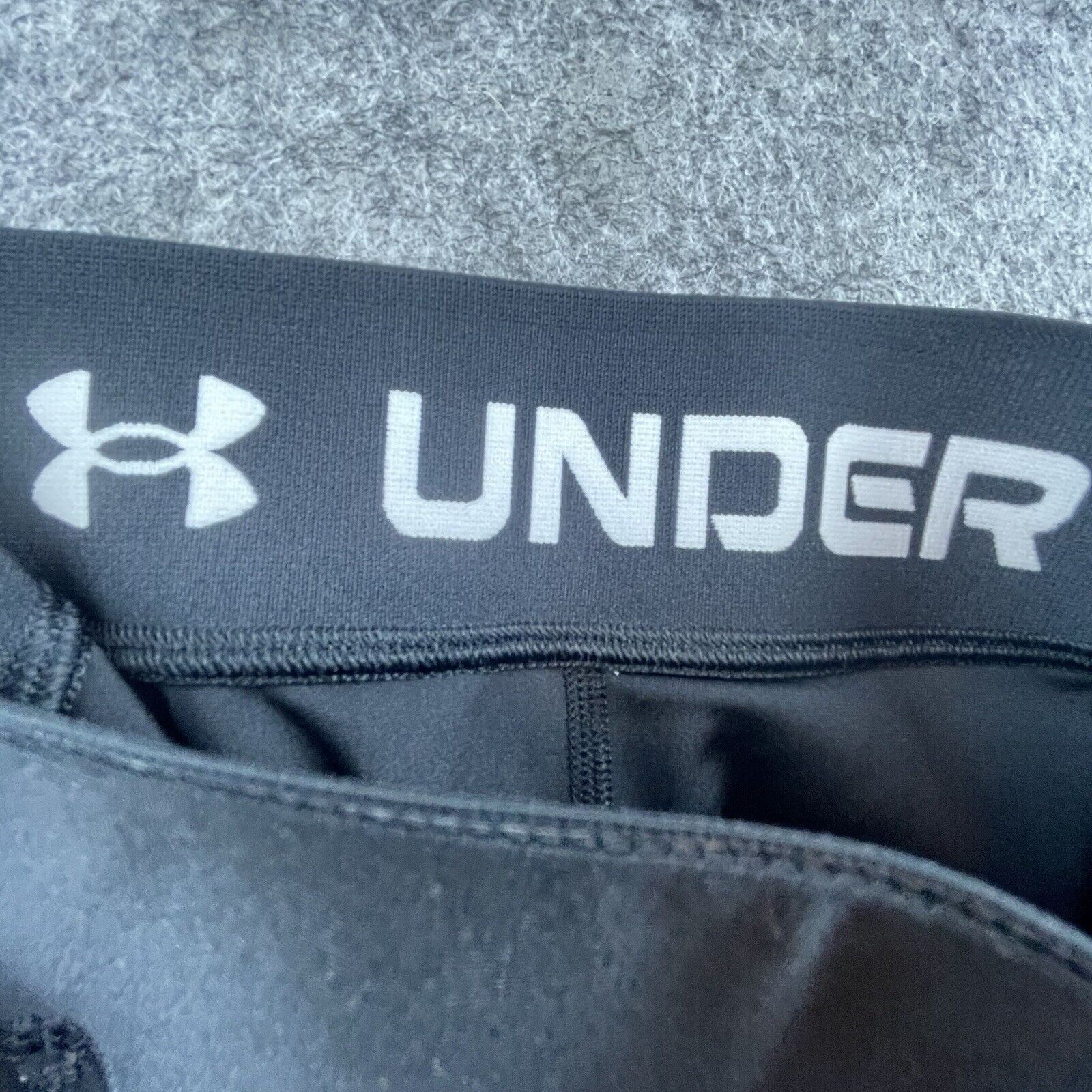 Under Armour Under Armour Shorts Womens Small Black Athletic Sporty Run Size 26" / US 2 / IT 38 - 7 Thumbnail