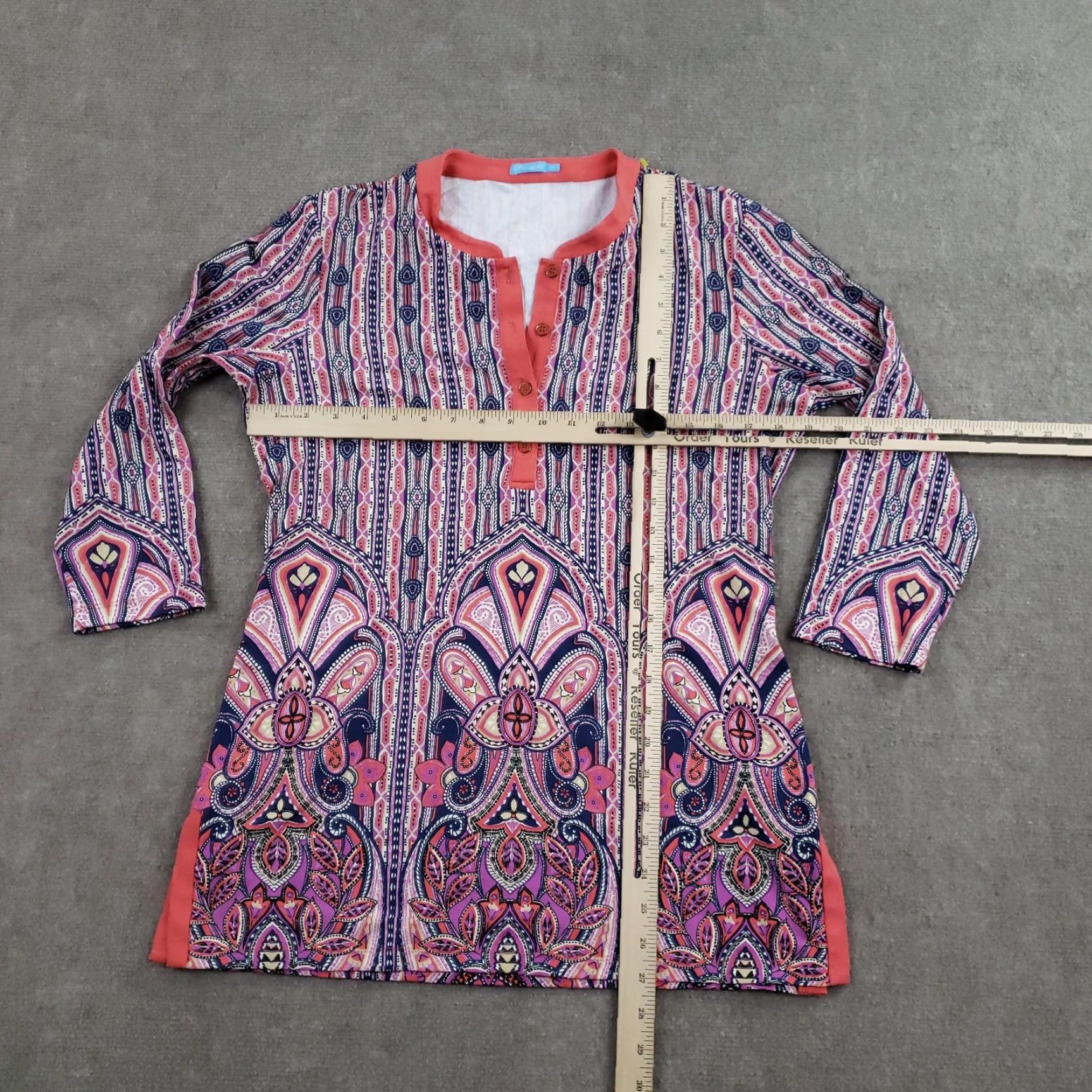 J.McLaughlin J. McLaughlin Tunic Shirt Women Medium Pink Navy Paisley Print 3/4 Sleeve Stretch Blouse Size M / US 6-8 / IT 42-44 - 2 Thumbnail