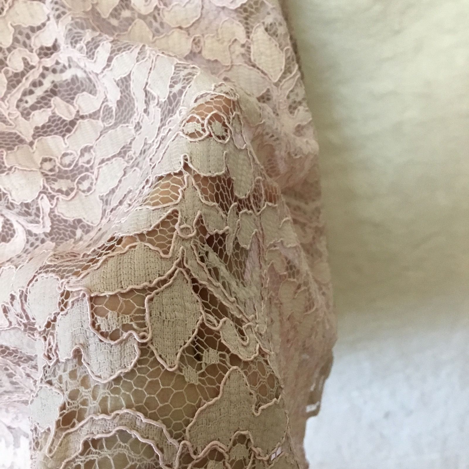 Other David's Bridal Strapless Lace Dress Size XS / US 0-2 / IT 36-38 - 7 Thumbnail