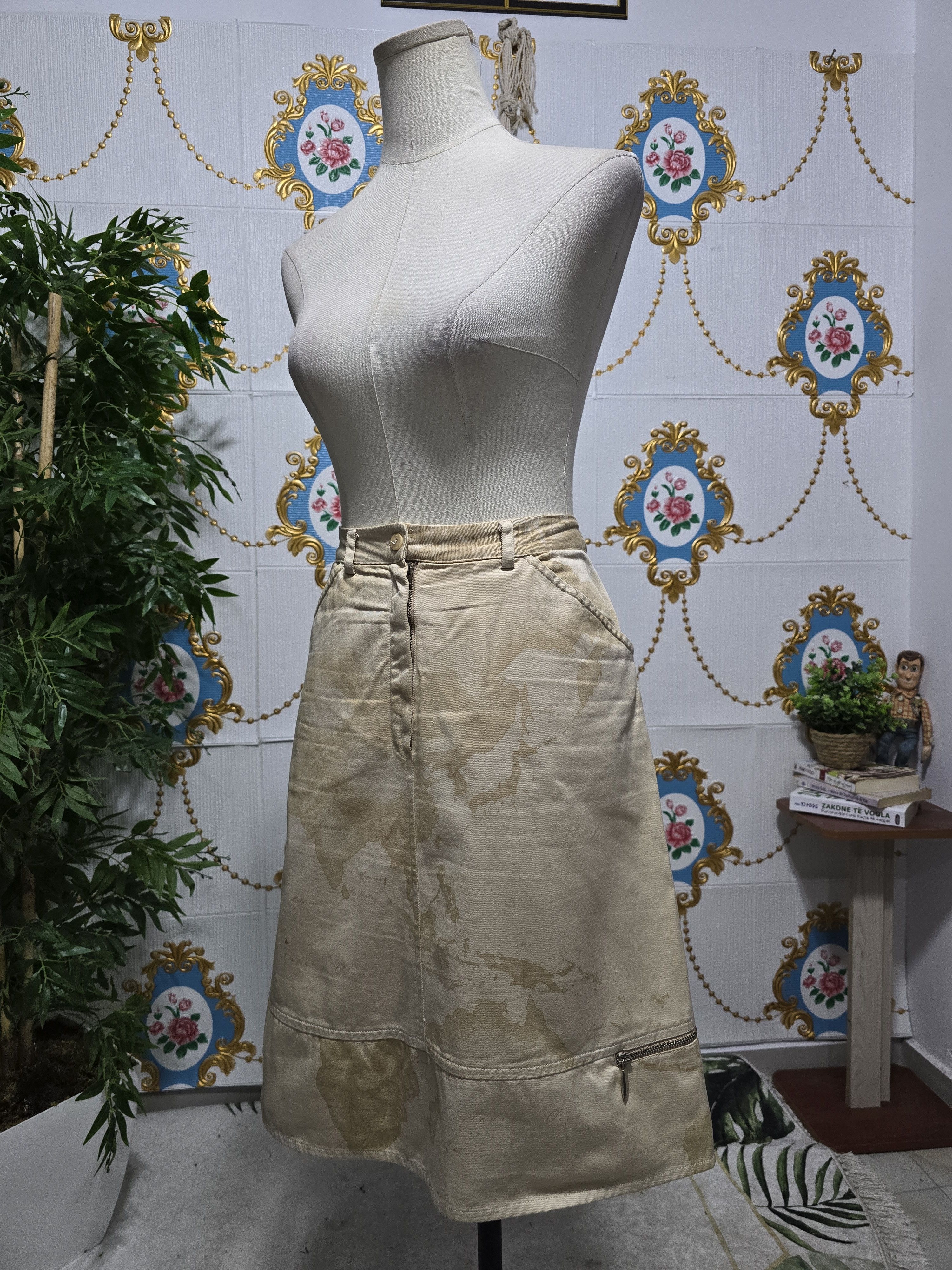 Alviero Martini Alviero Martini 1a Classe,VOYAGE skirt Geo map print Size 34" / US 12 / IT 48 - 5 Thumbnail