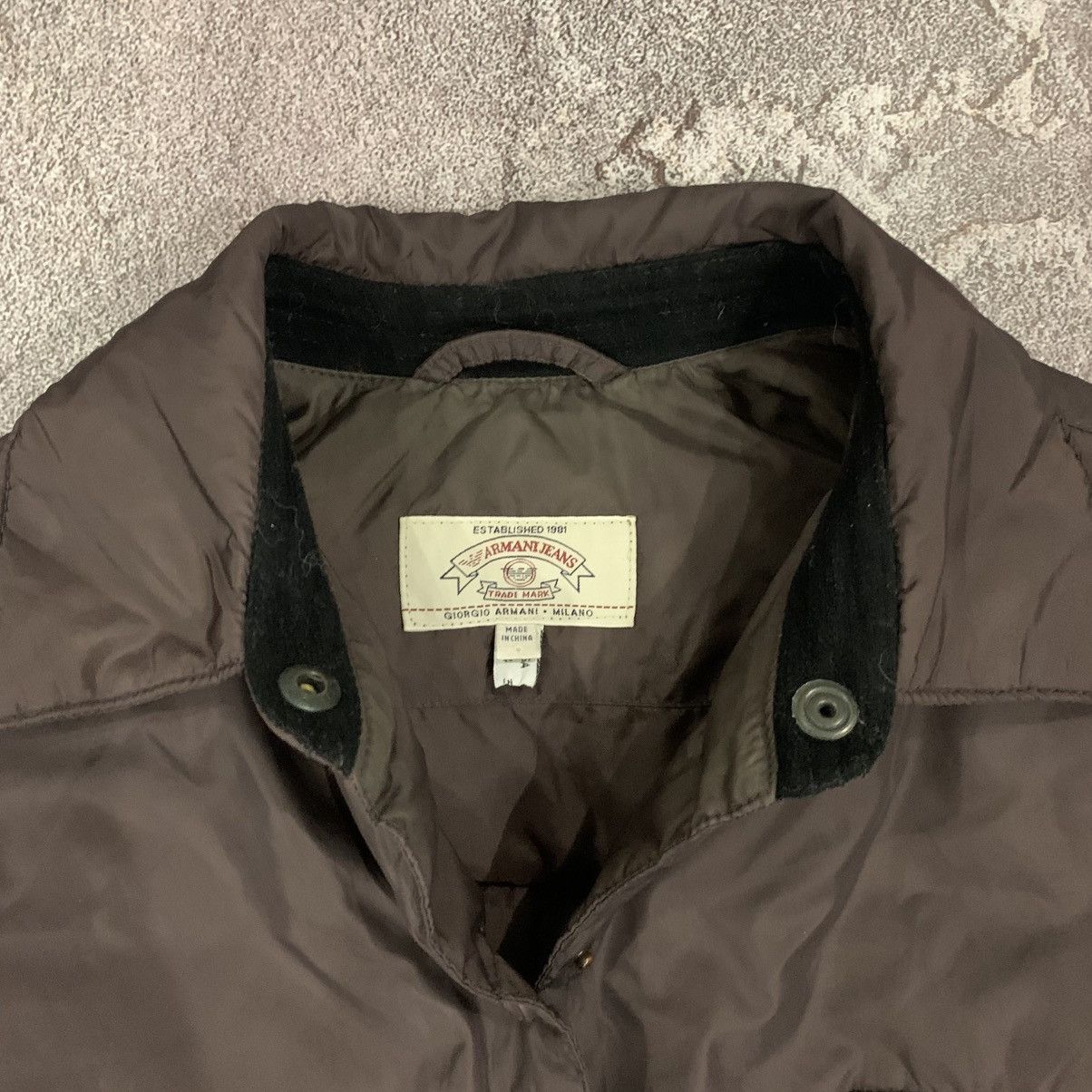 Armani Vintage Armani Jeans Puffer Jacket Size 38 EU 4 US Size XS / US 0-2 / IT 36-38 - 5 Thumbnail