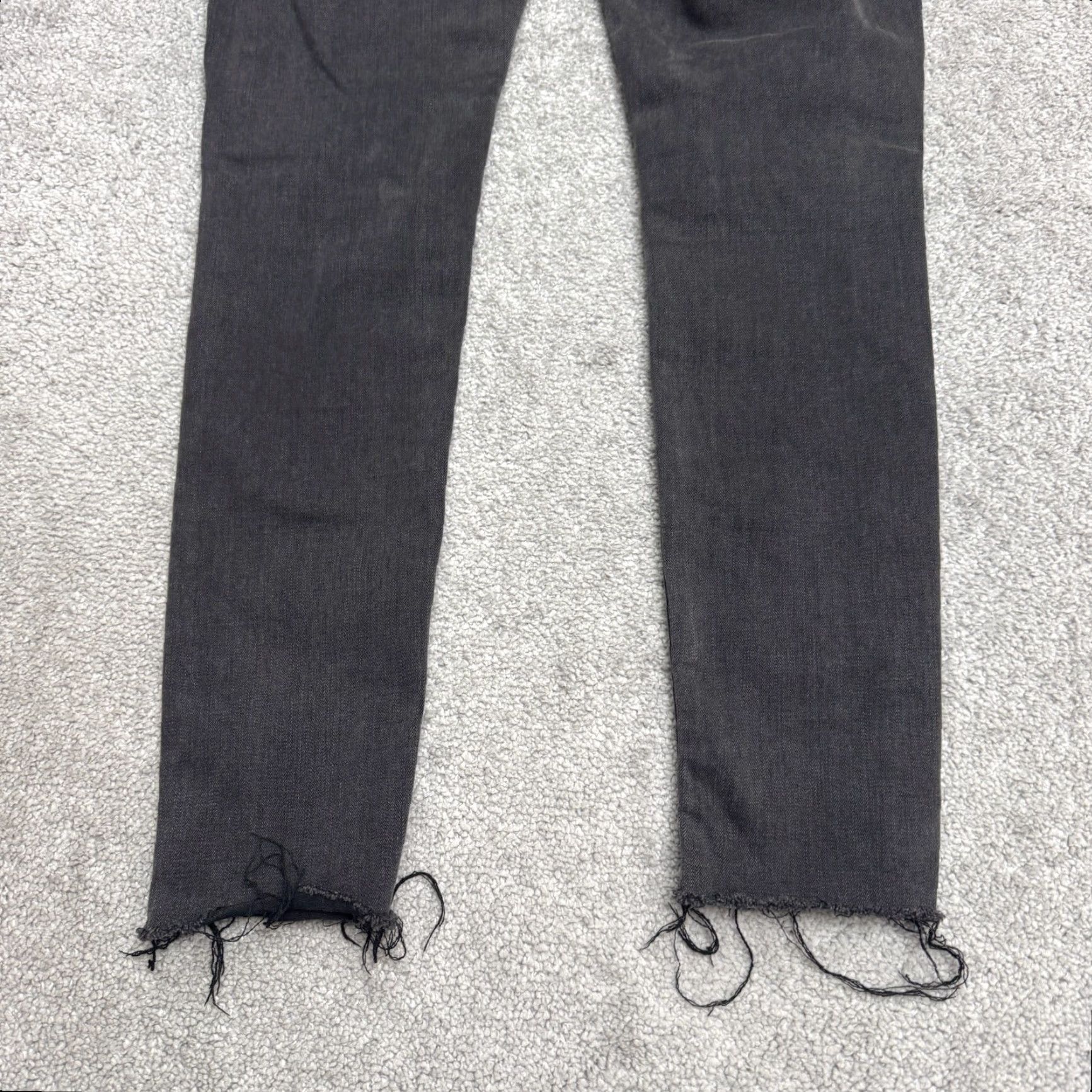 Levi's Levi's 710 Jeans Womens 30 Black Mid Rise Distressed Stretch Denim Skinny Pocket Zipper Button Size 30" / US 8 / IT 44 - 4 Thumbnail