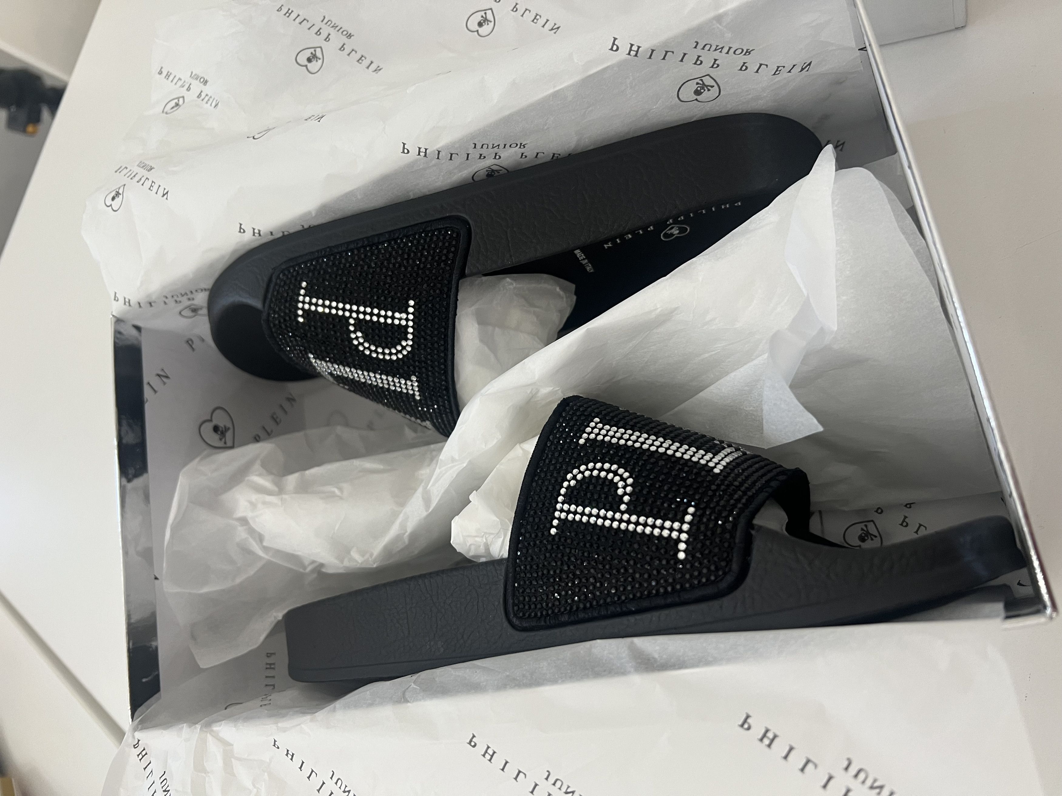 Philipp Plein Philipp Plein - Rhinestone Slides Sandals,unisex ,Size 36 EU Size US 6 / IT 36 - 8 Thumbnail