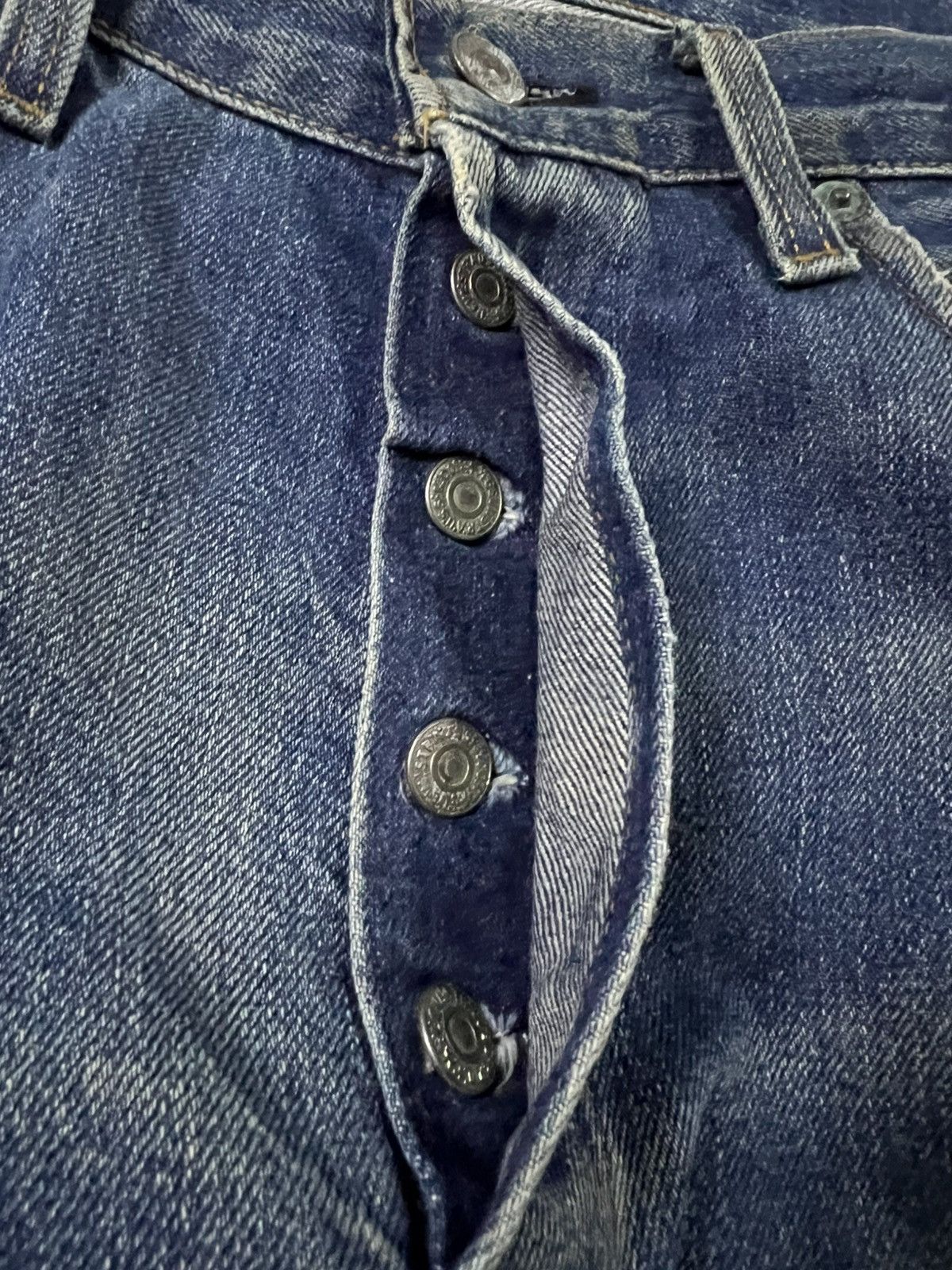 Levi's Vintage 1993 Levis 501 E Selvedge Distressed Ripped Jean Size US 29 - 13 Thumbnail