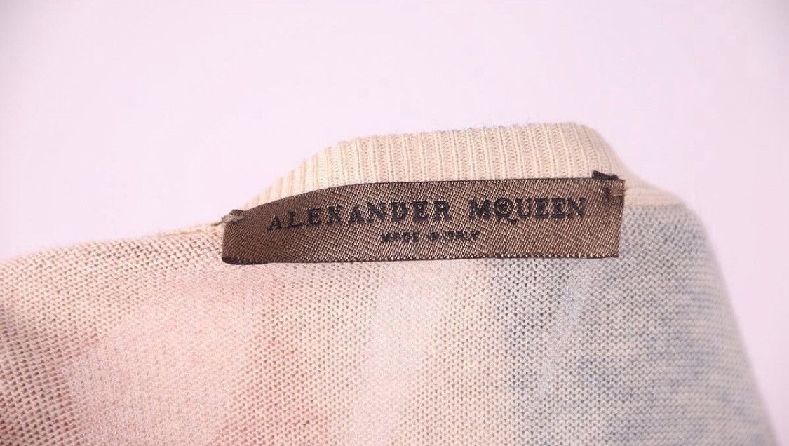 Alexander McQueen Alexander McQueen AW2008 Queen Elizabeth Top Long Sleeve Size S / US 4 / IT 40 - 4 Thumbnail