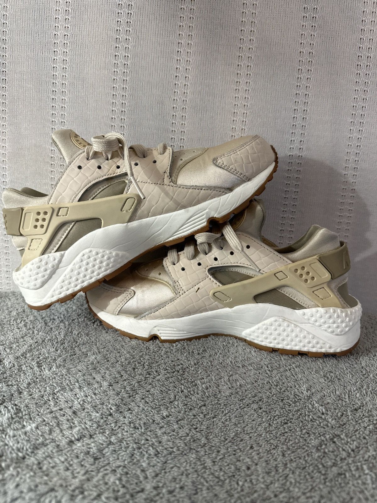 Nike AIR HUARACHE RUN PREMIUM 'OATMEAL' Size US 8 / IT 38 - 6 Thumbnail
