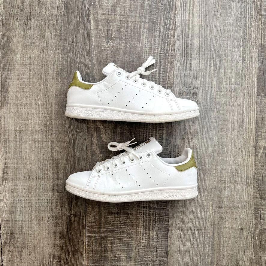 Adidas ADIDAS • STAN SMITH J "2021 Wild Moss" (5.5M) Size US 5.5 / EU 38 - 1 Thumbnail