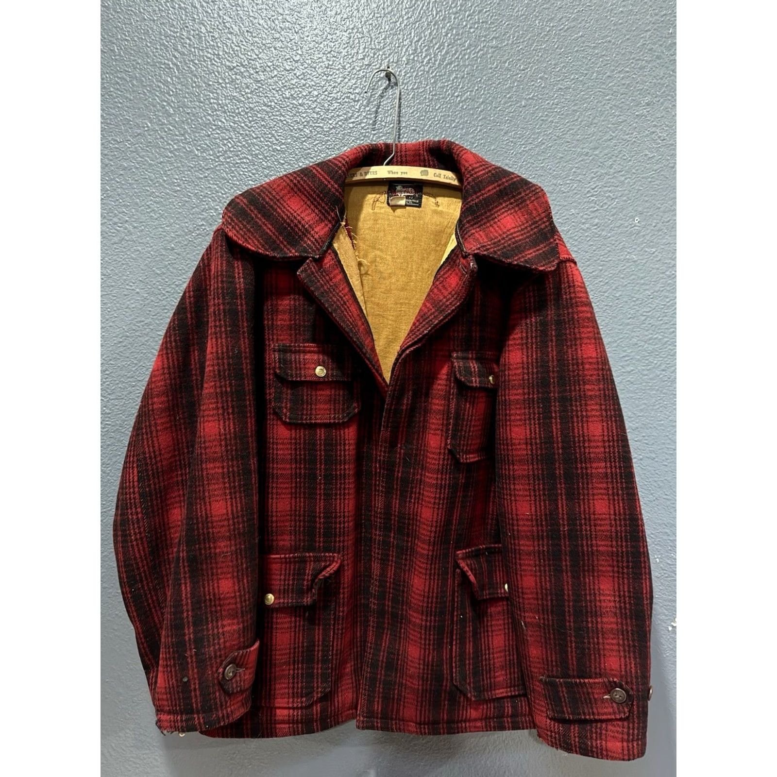 Vintage VINTAGE Woolrich Jacket, Plaid Wool 50’s Button, Men, Size 44, Red, Hunting, 29in, 24in Pit to Pit, 7/10 Condition Size US S / EU 44-46 / 1 - 3 Thumbnail