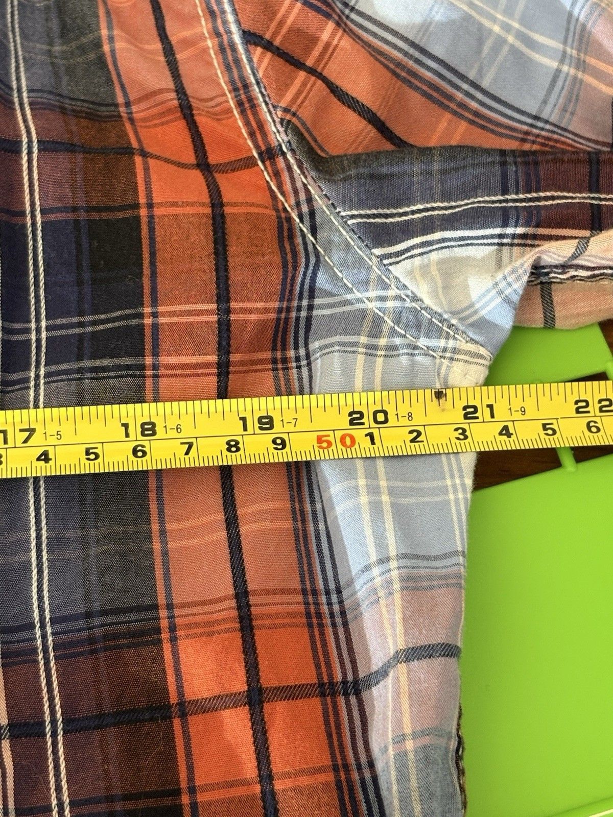 Helix Helix Authentic Fit Medium Red Plaid Button Up Size US M / EU 48-50 / 2 - 6 Thumbnail