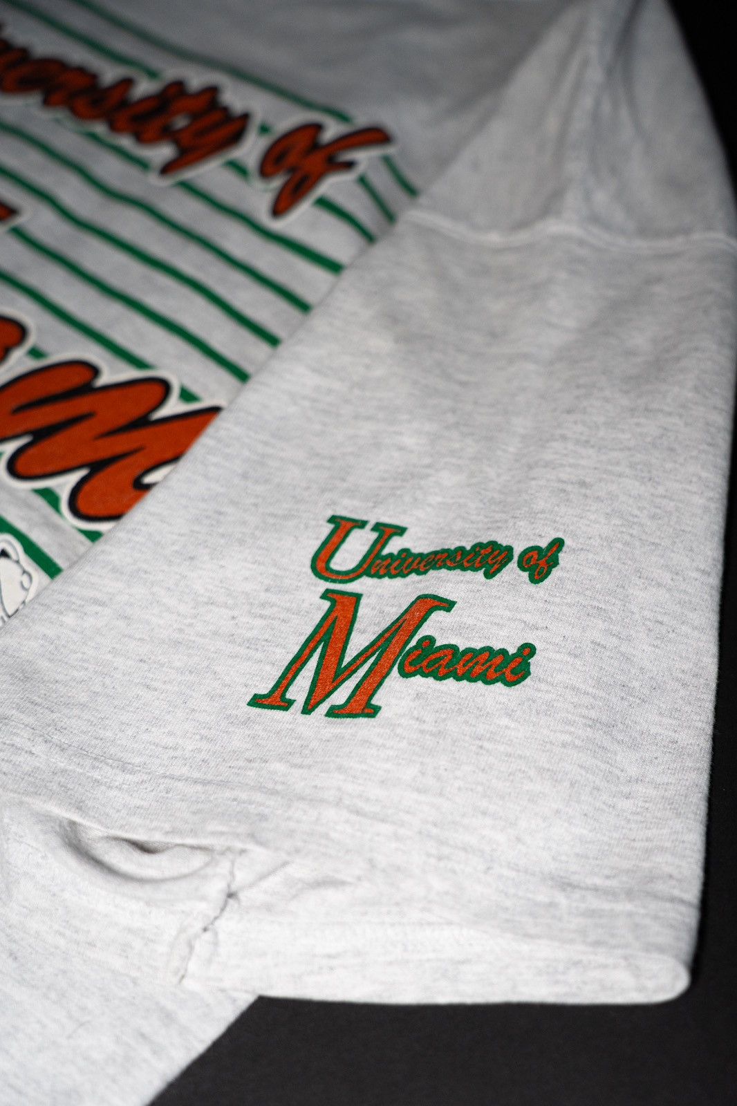 Vintage Vintage Miami Hurricanes Tee size large Size US L / EU 52-54 / 3 - 3 Thumbnail