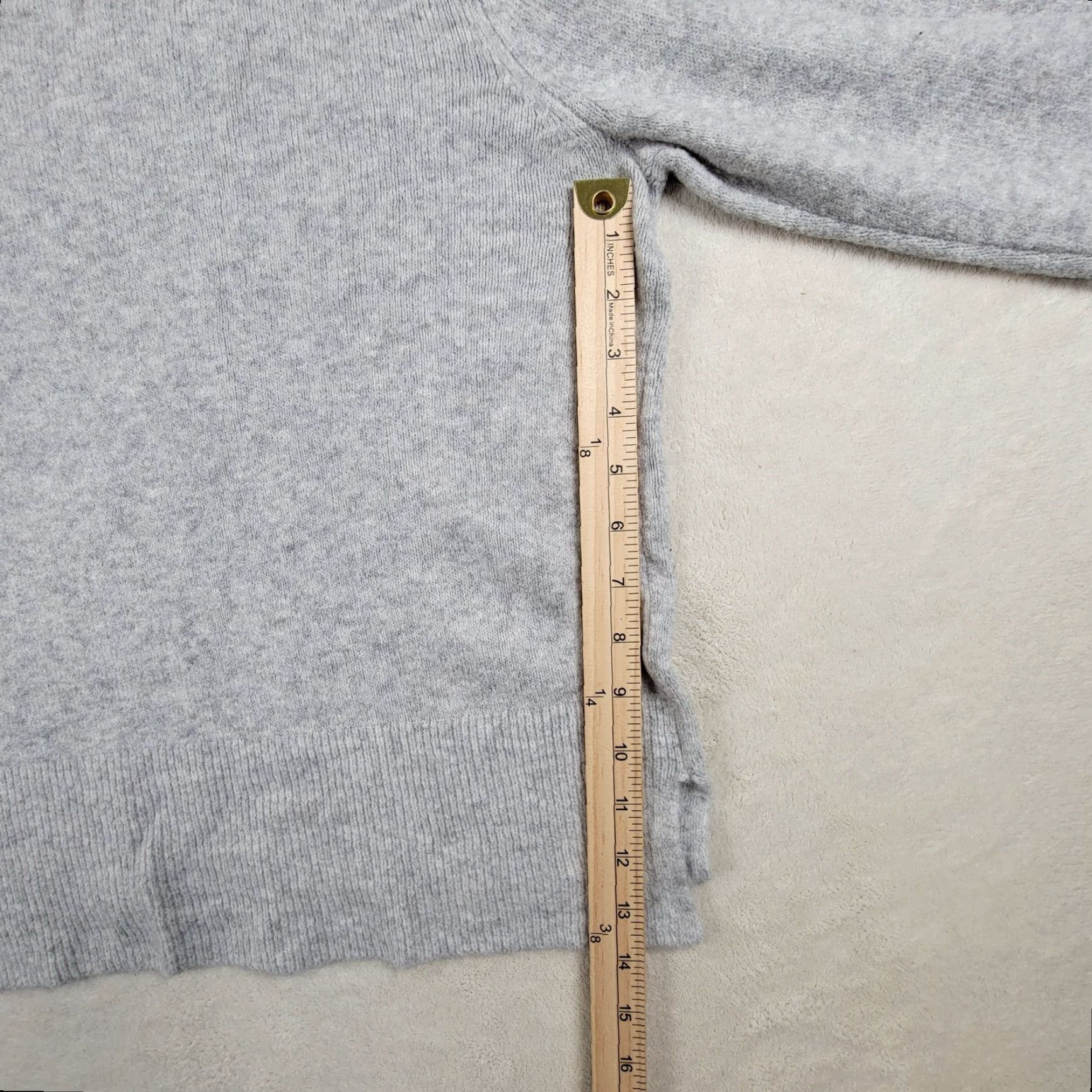 Calvin Klein VINTAGE Calvin Klein Sweater Women's M Gray Blue V-Neck Pullover Long Sleeve All Seasons Geometrical Pattern] Size M / US 6-8 / IT 42-44 - 4 Thumbnail
