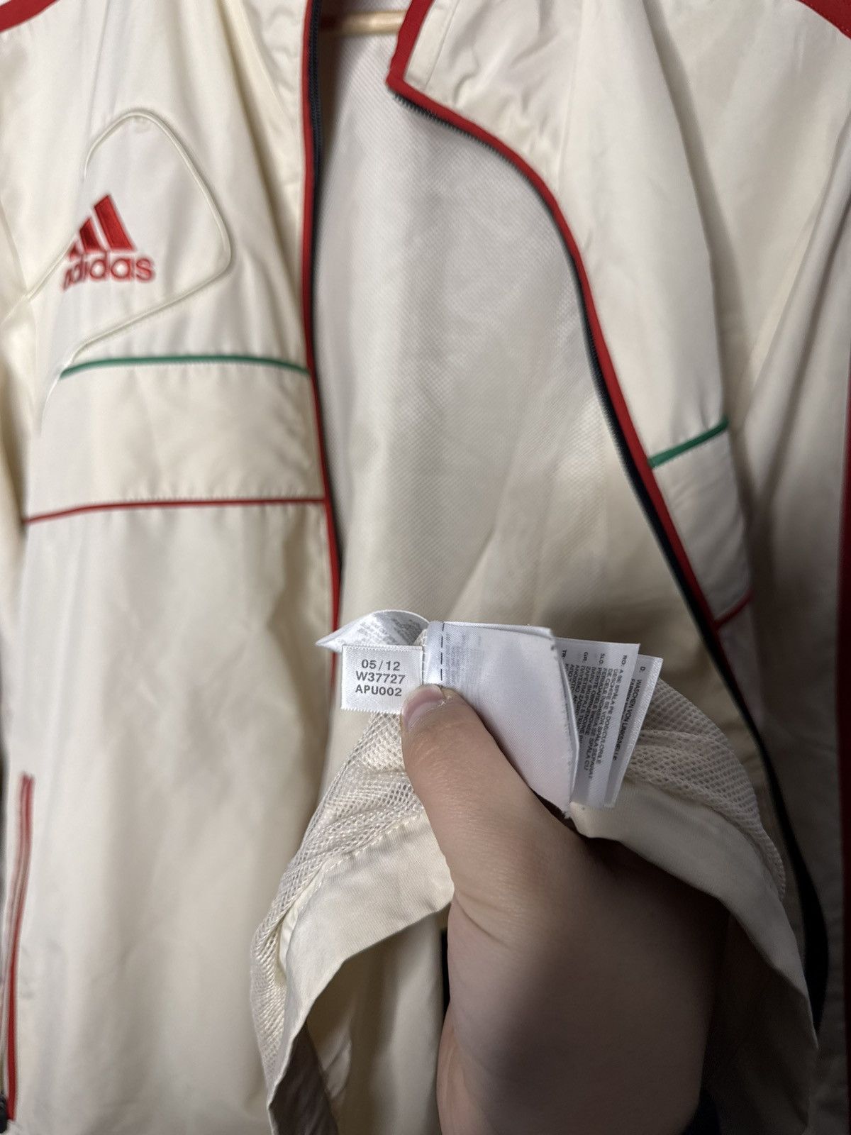 Adidas Vintage Adidas AC Milan Italy Football Jacket Soccer Track Size US M / EU 48-50 / 2 - 11 Thumbnail