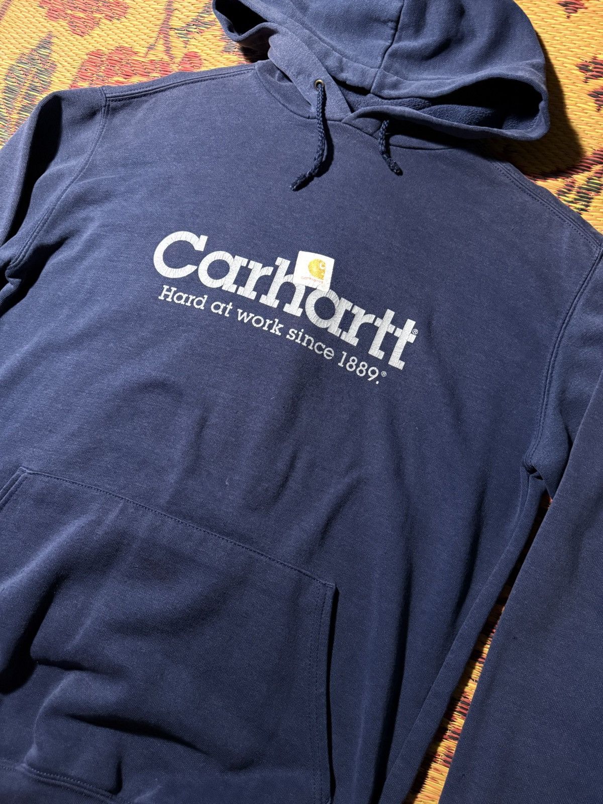 Carhartt Vintage Perfectly Faded Carhartt Hoodie Size US S / EU 44-46 / 1 - 1 Thumbnail