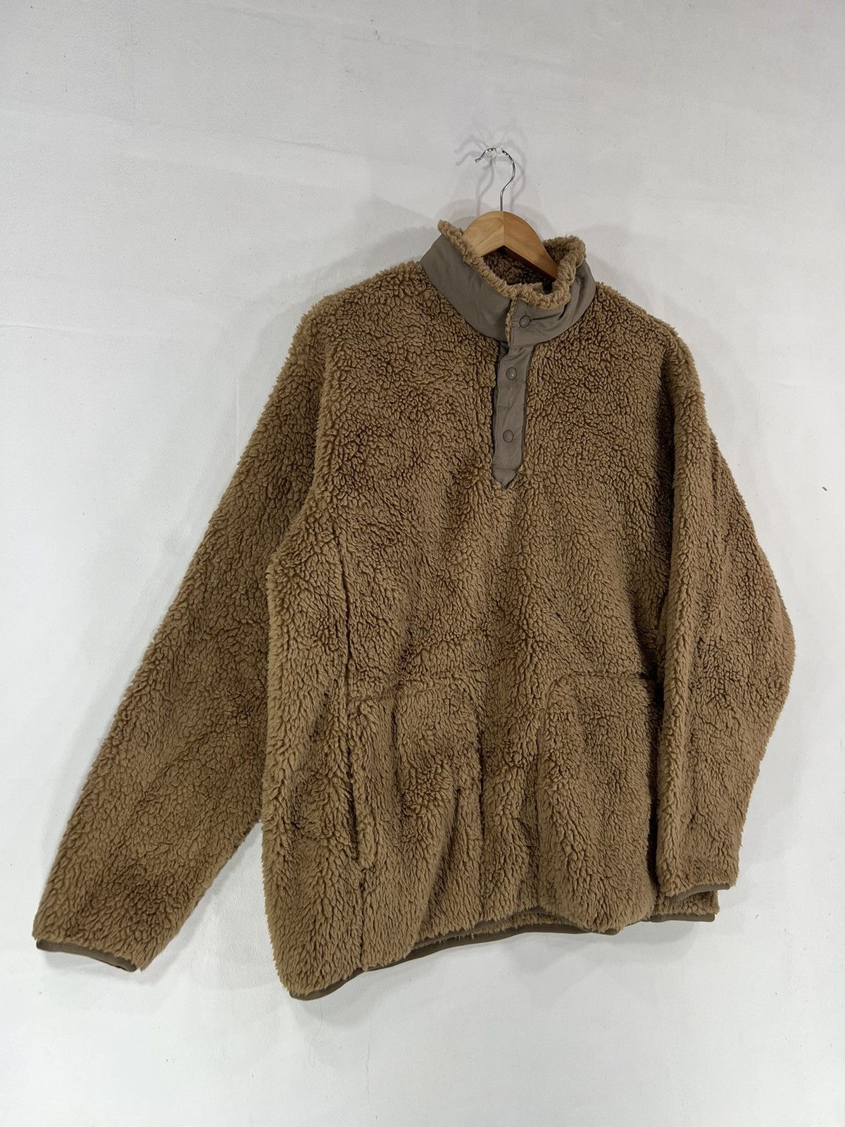 Lemaire × Uniqlo × White Mountaineering Uniqlo White Mountaineering Sherpa Half Button Size US XL / EU 56 / 4 - 4 Thumbnail