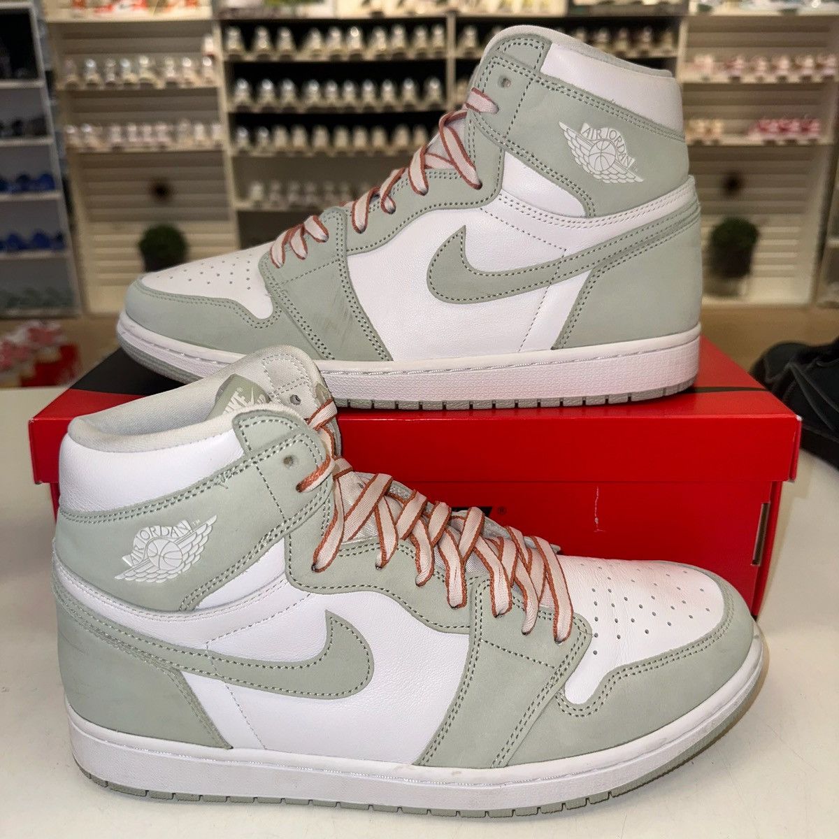 Jordan Brand Size 12W (10.5M) - Air Jordan 1 Retro OG High Seafoam Size US 12 / IT 42 - 1 Thumbnail