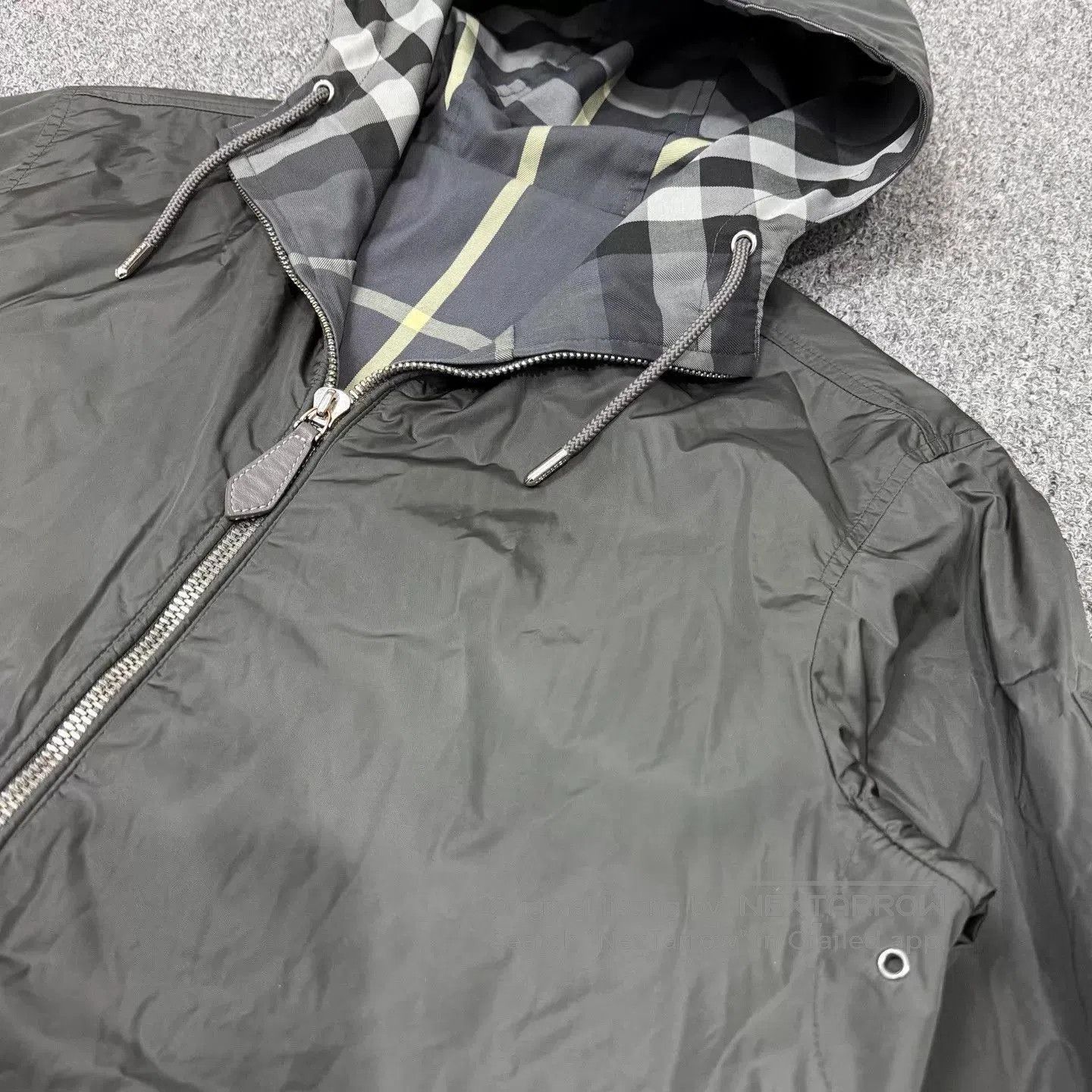 Burberry Gray Hooded Light Jacket Size S. Size US S / EU 44-46 / 1 - 4 Thumbnail