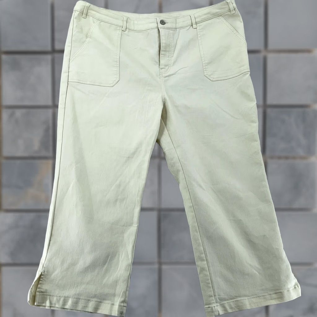 Vintage AnyBody Pants Womens 24W Ivory Capri Cropped Front Pockets Side Slits 46x24 Size 42" / US 20 - 1 Thumbnail