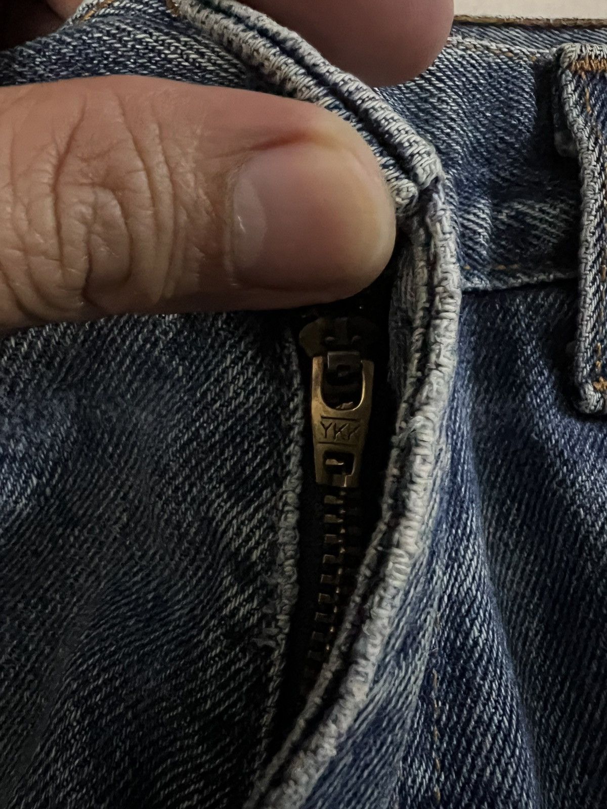 Levi's VINTAGE 90’S LEVIS 550 DISTRESSED JEANS RARE Size US 29 - 10 Thumbnail