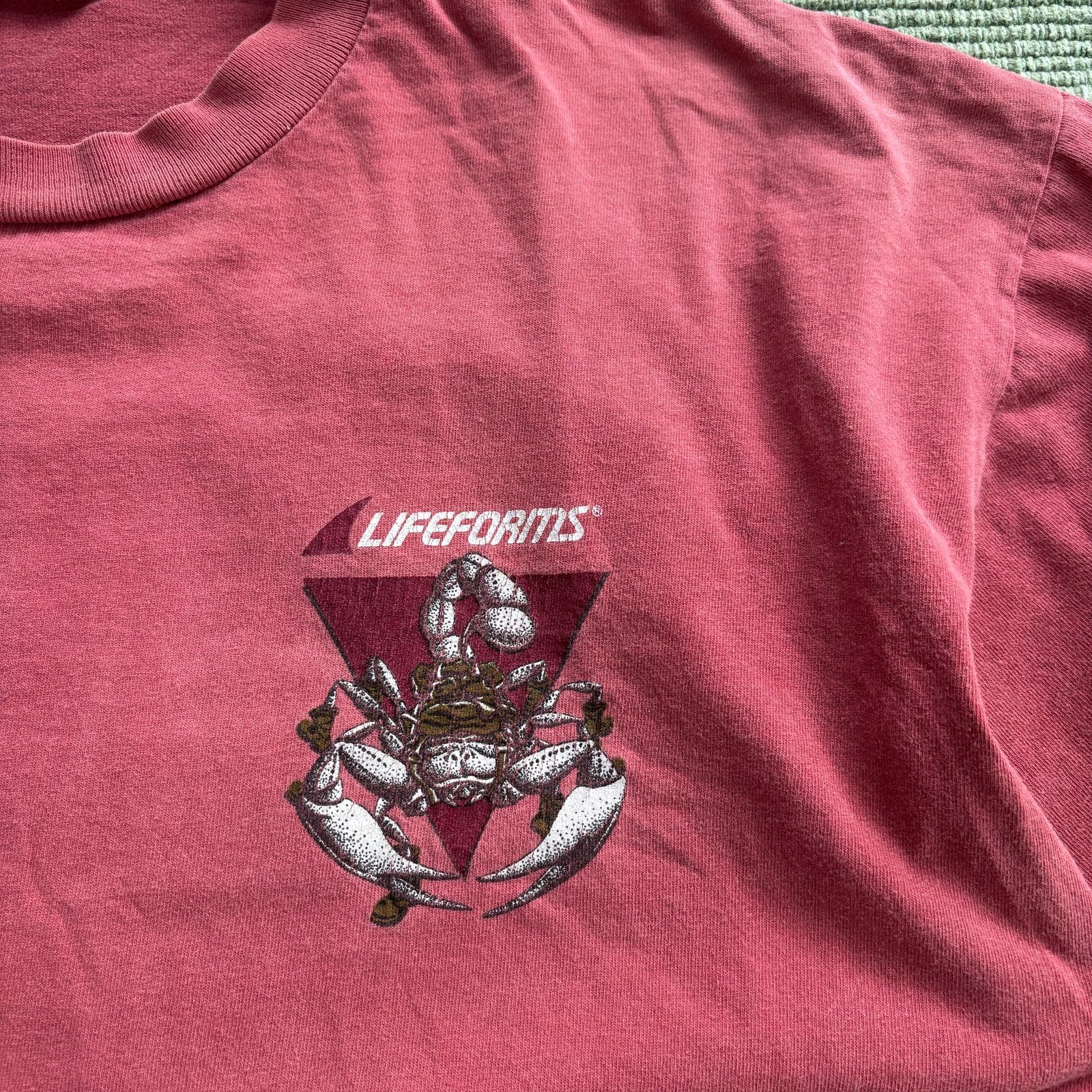 Vintage Vintage 1990s Faded "Lifeforms" Single Stitched Scorpion Tee Size US XXL / EU 58 / 5 - 3 Thumbnail